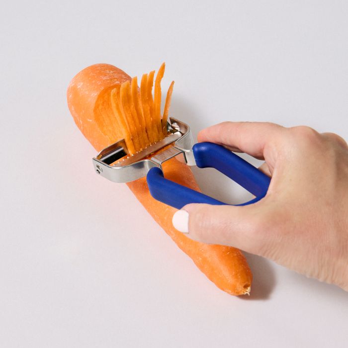 SVNA Stainless Steel Blade Y Julienne Peeler - Blue