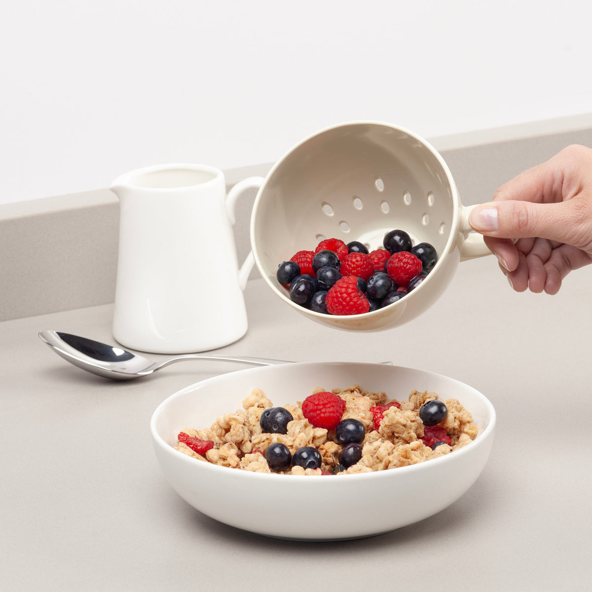 Zeal Keep It Handy Berry Colander Cream