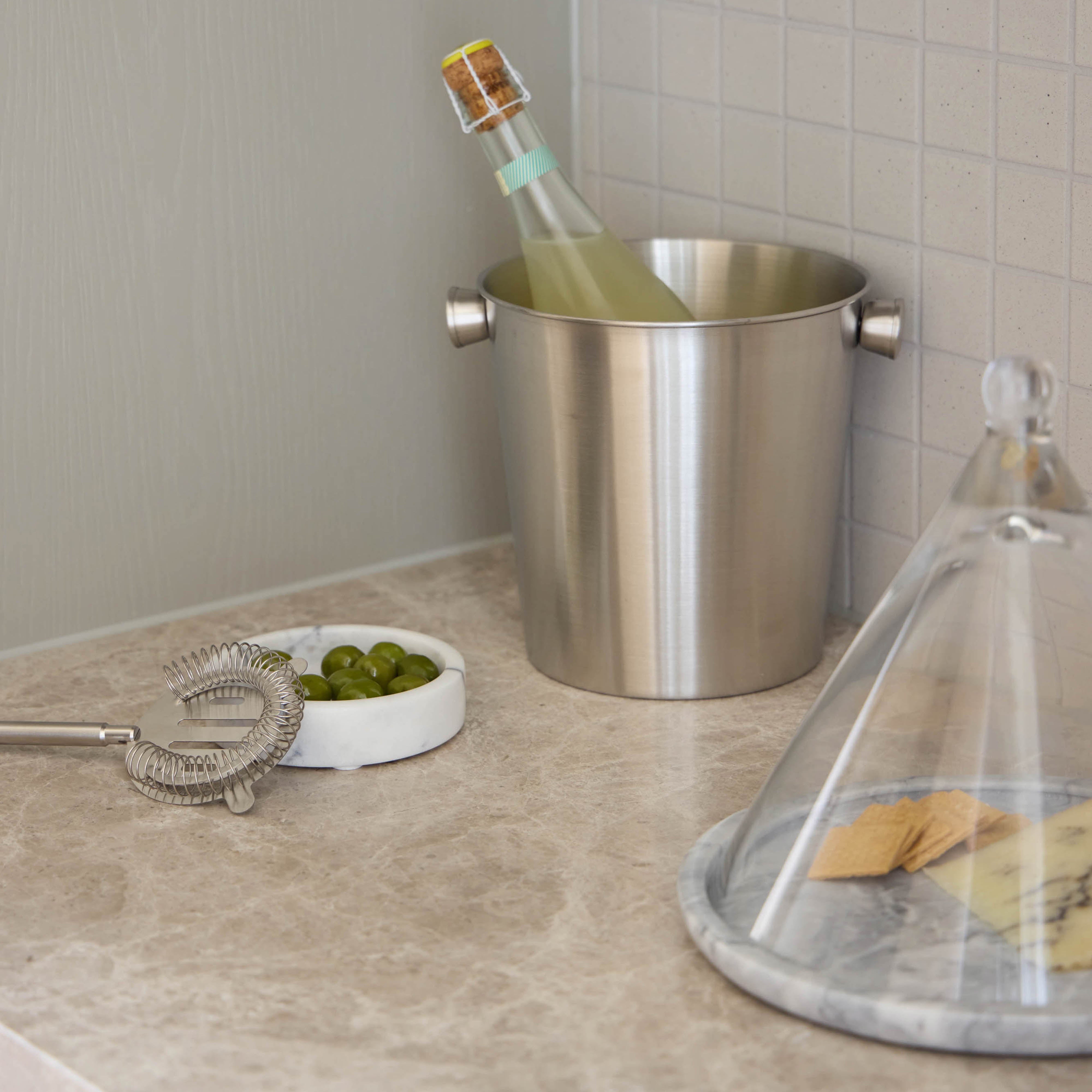 Davis & Waddell Nuvolo Marble Conical Display Dome