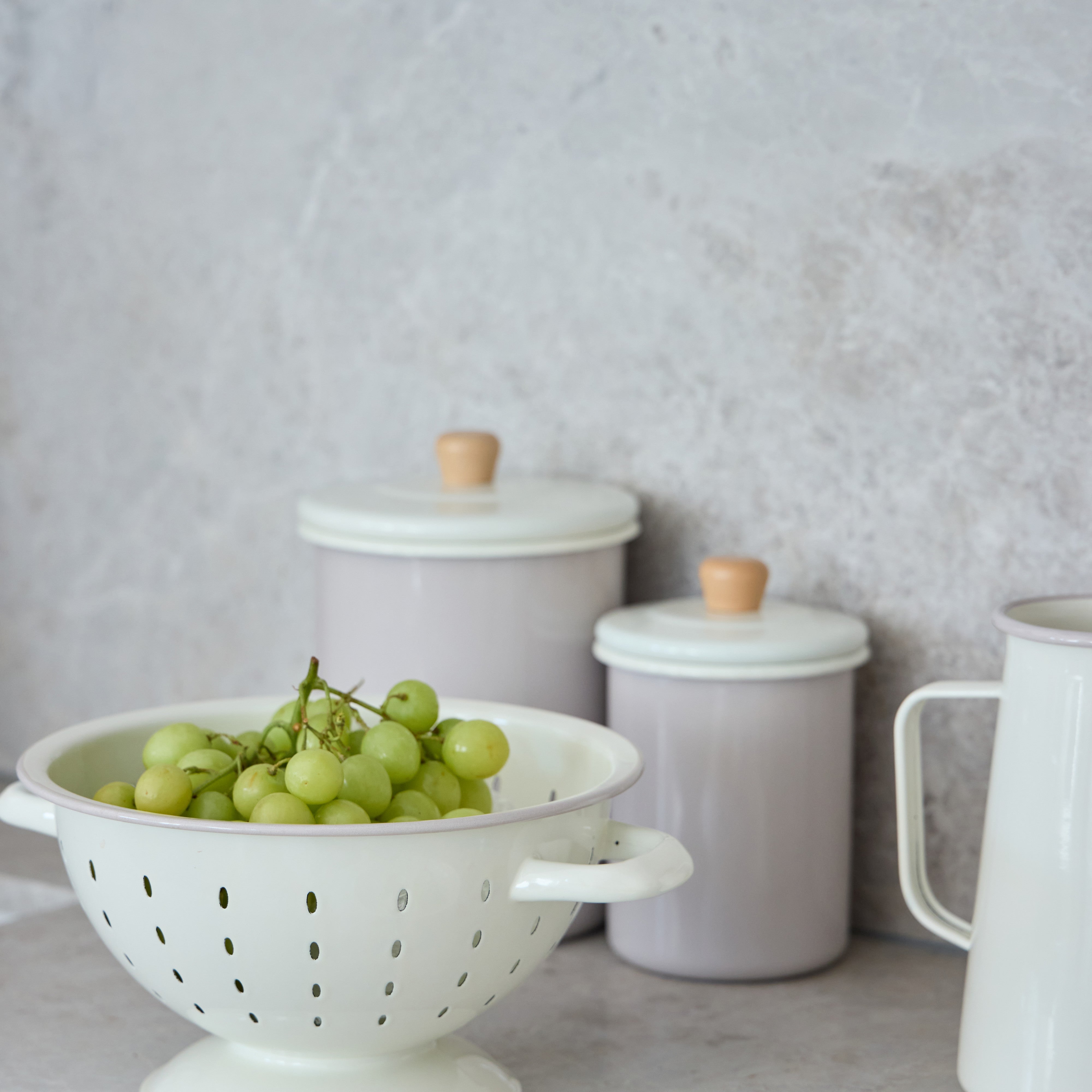 Davis & Waddell Daylesford Enamel Canister 4L Cream