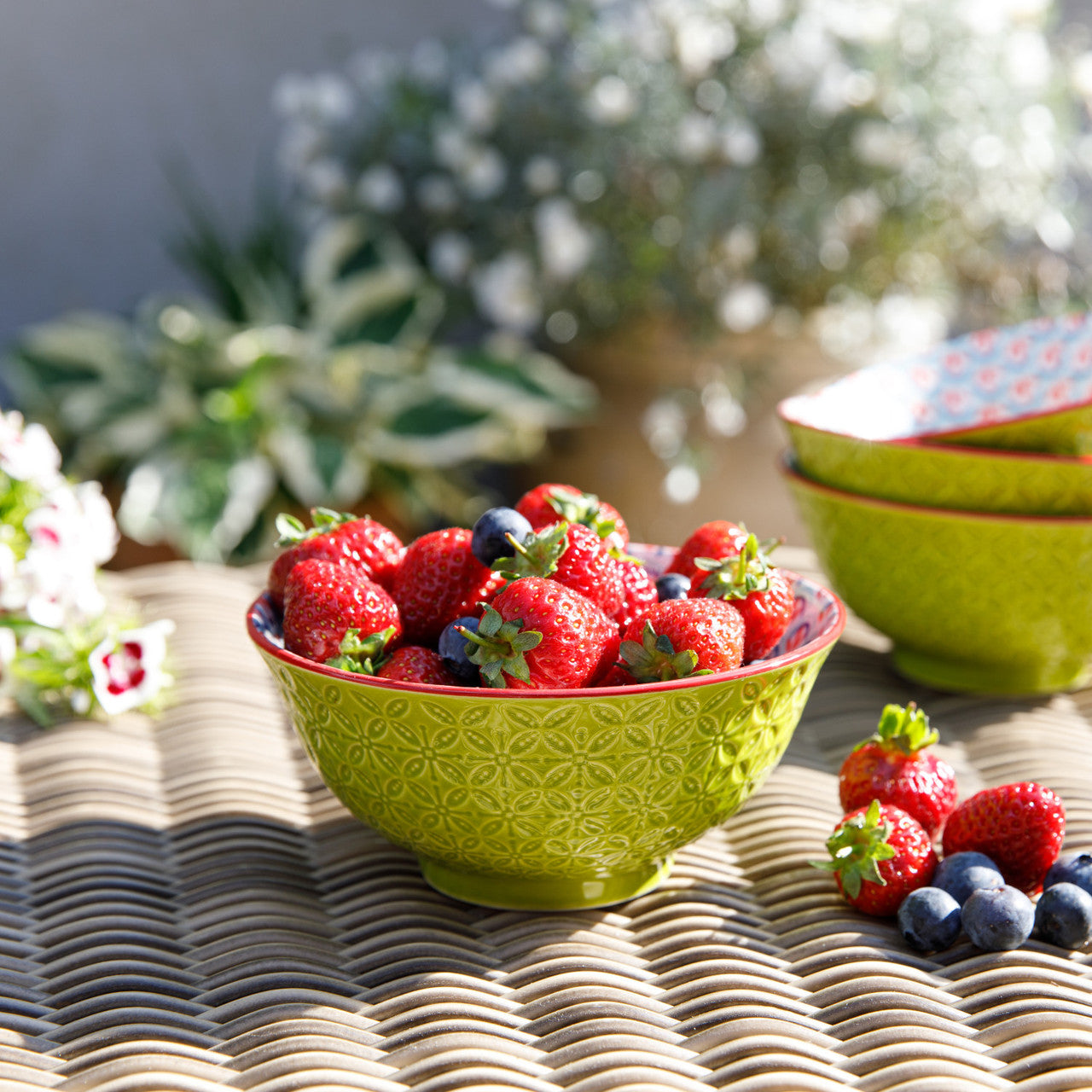 Mikasa Glazed Stoneware Bowl 15.5cm (Geometric Lime)
