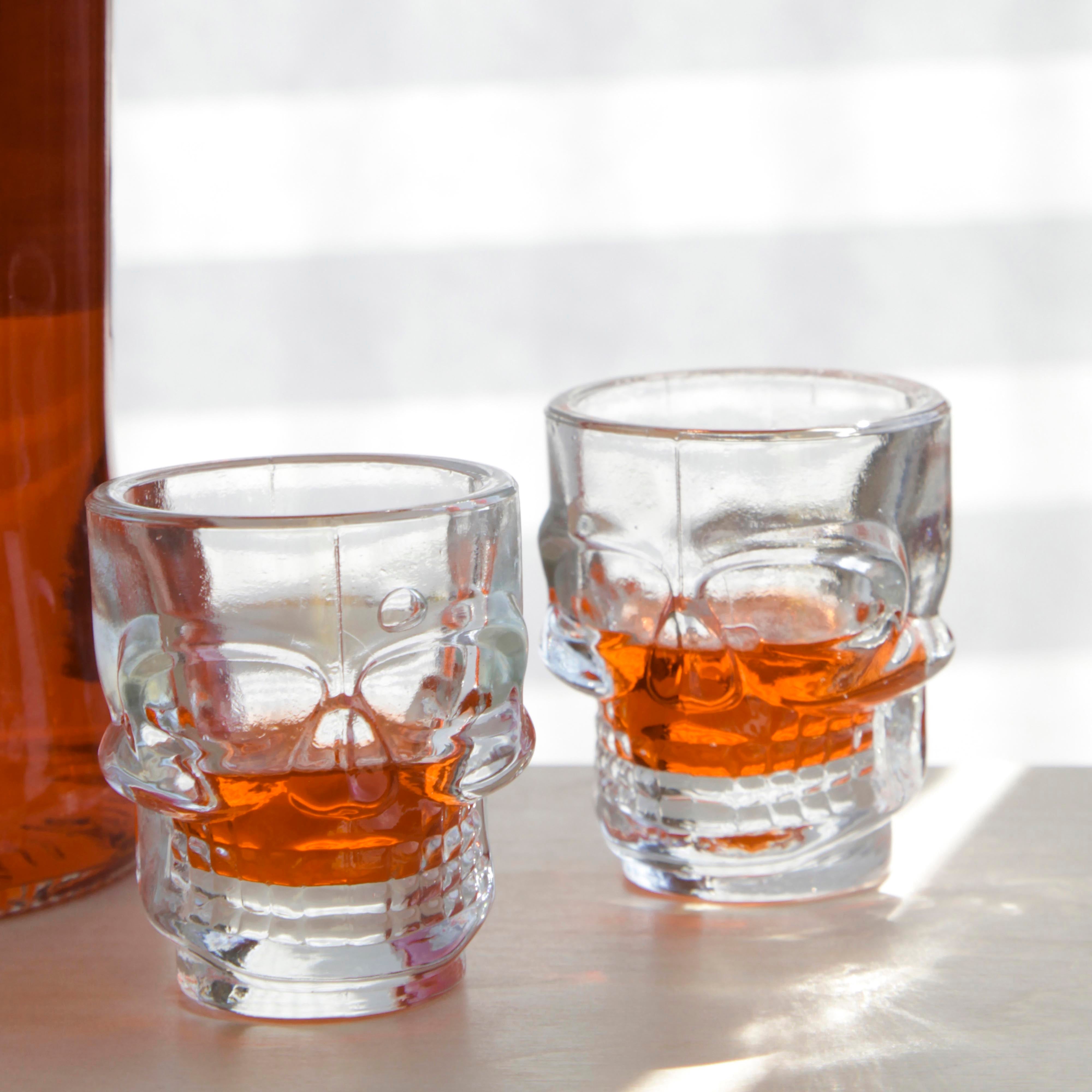 Kikkerland Skull Shot Glasses 4 Piece Set