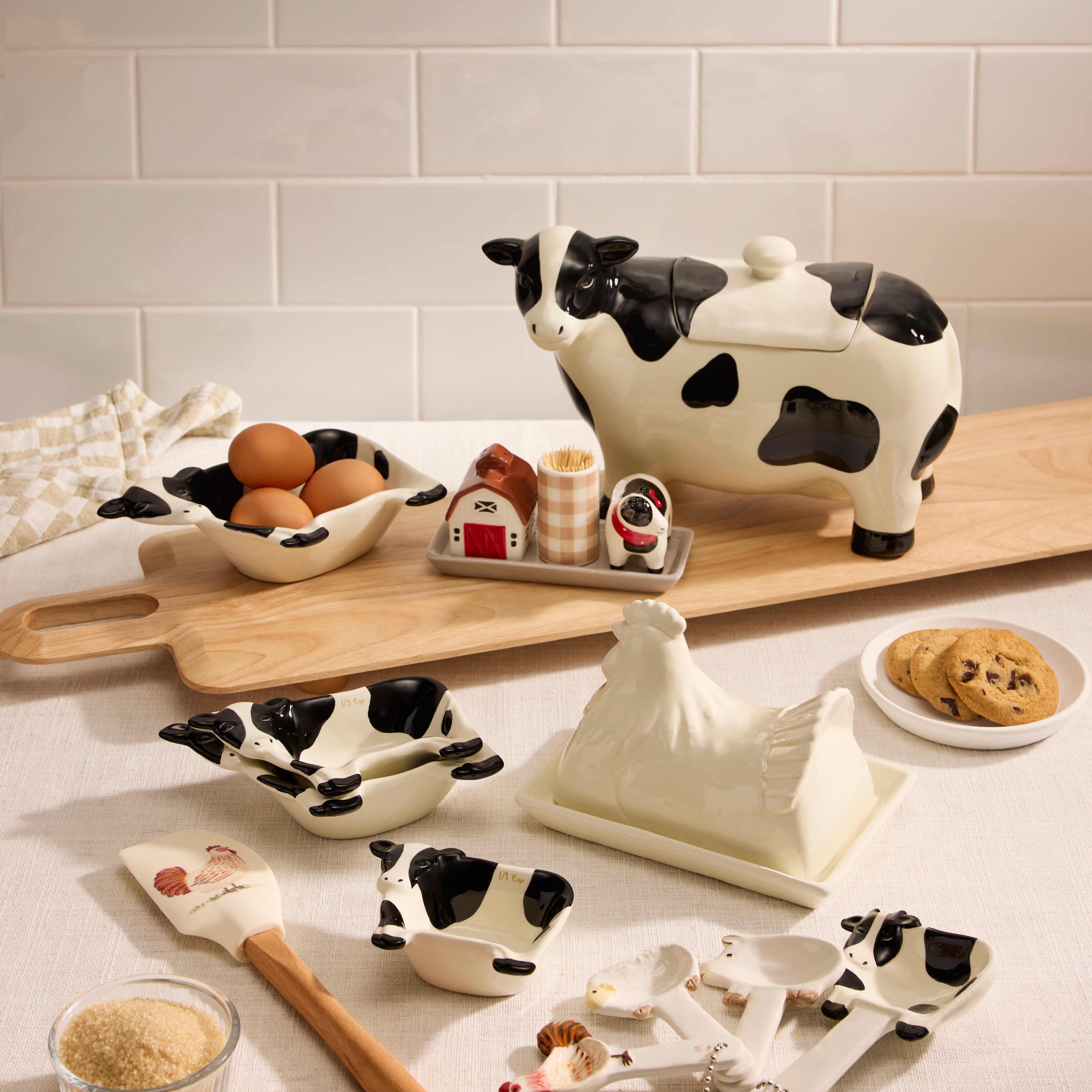 Davis & Waddell Homestead Hen Butter Dish White
