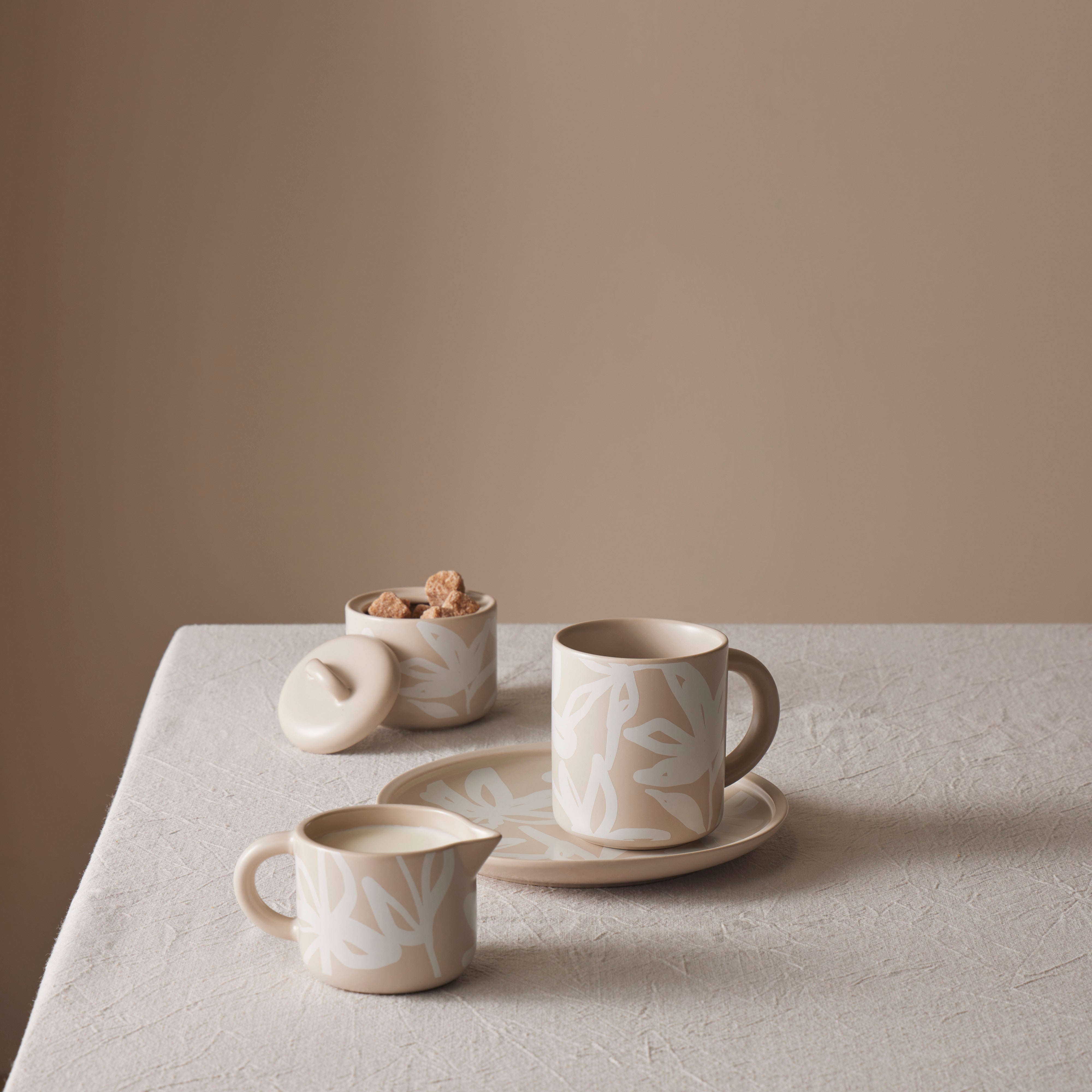 Leaf & Bean Freya Mug & Side Plate 2 Piece Set Oat & White