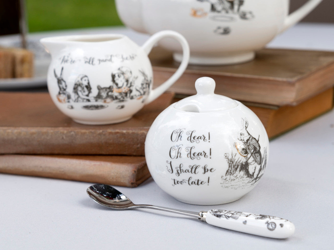 V&A Alice in Wonderland Sugar Bowl & Creamer Set