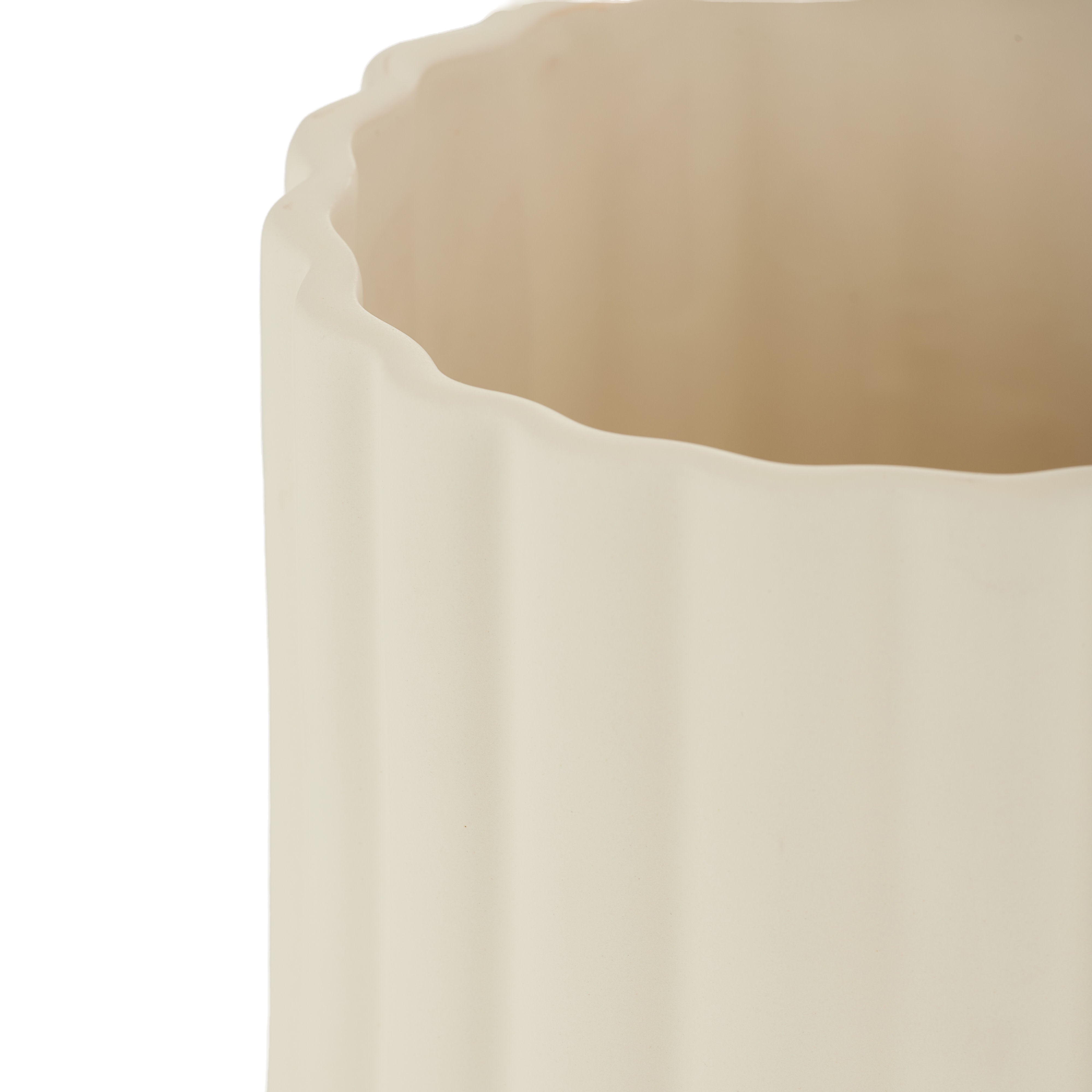 Rogue Agra Ribbed Planter Cream