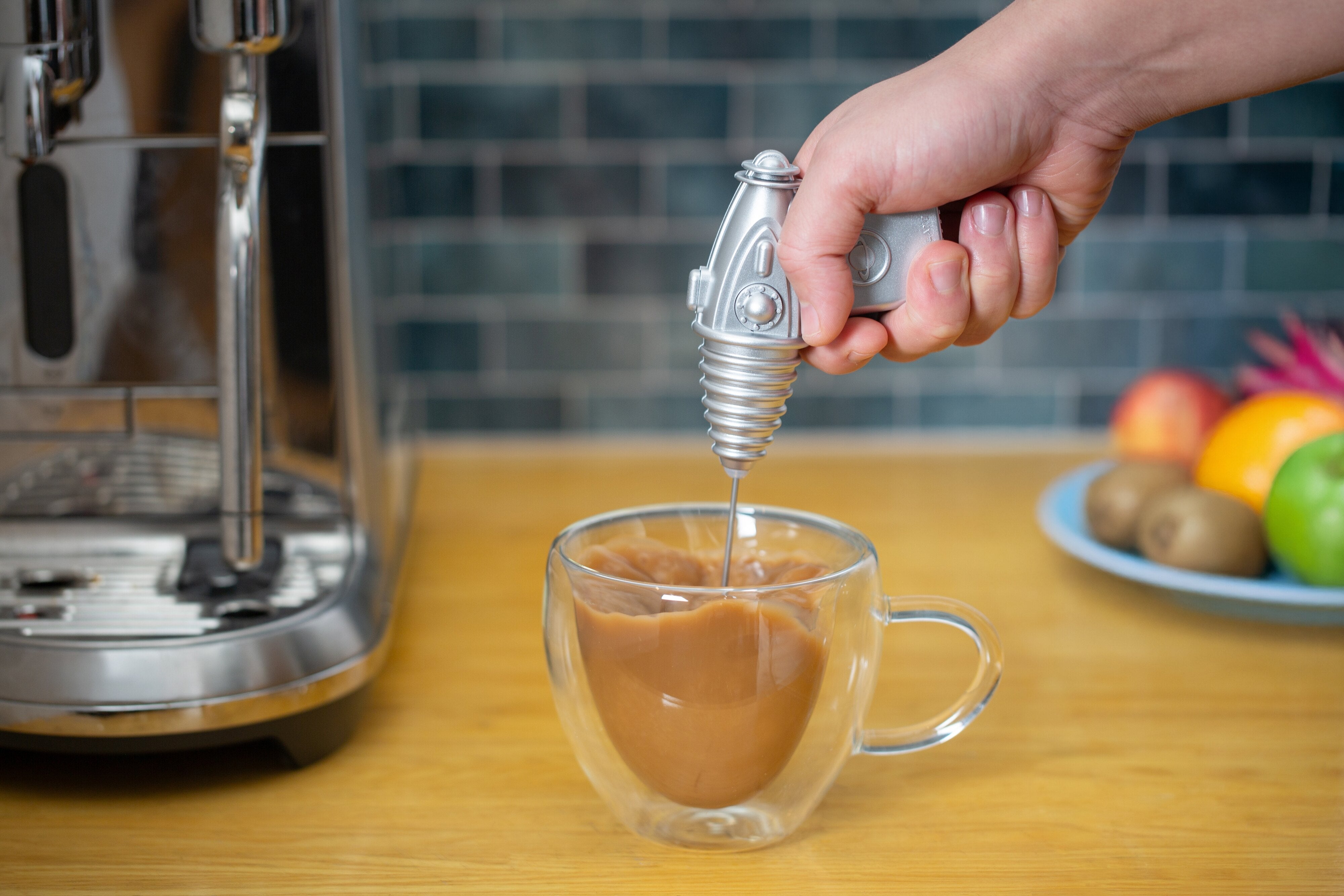 Kikkerland Space Gun Frother Silver
