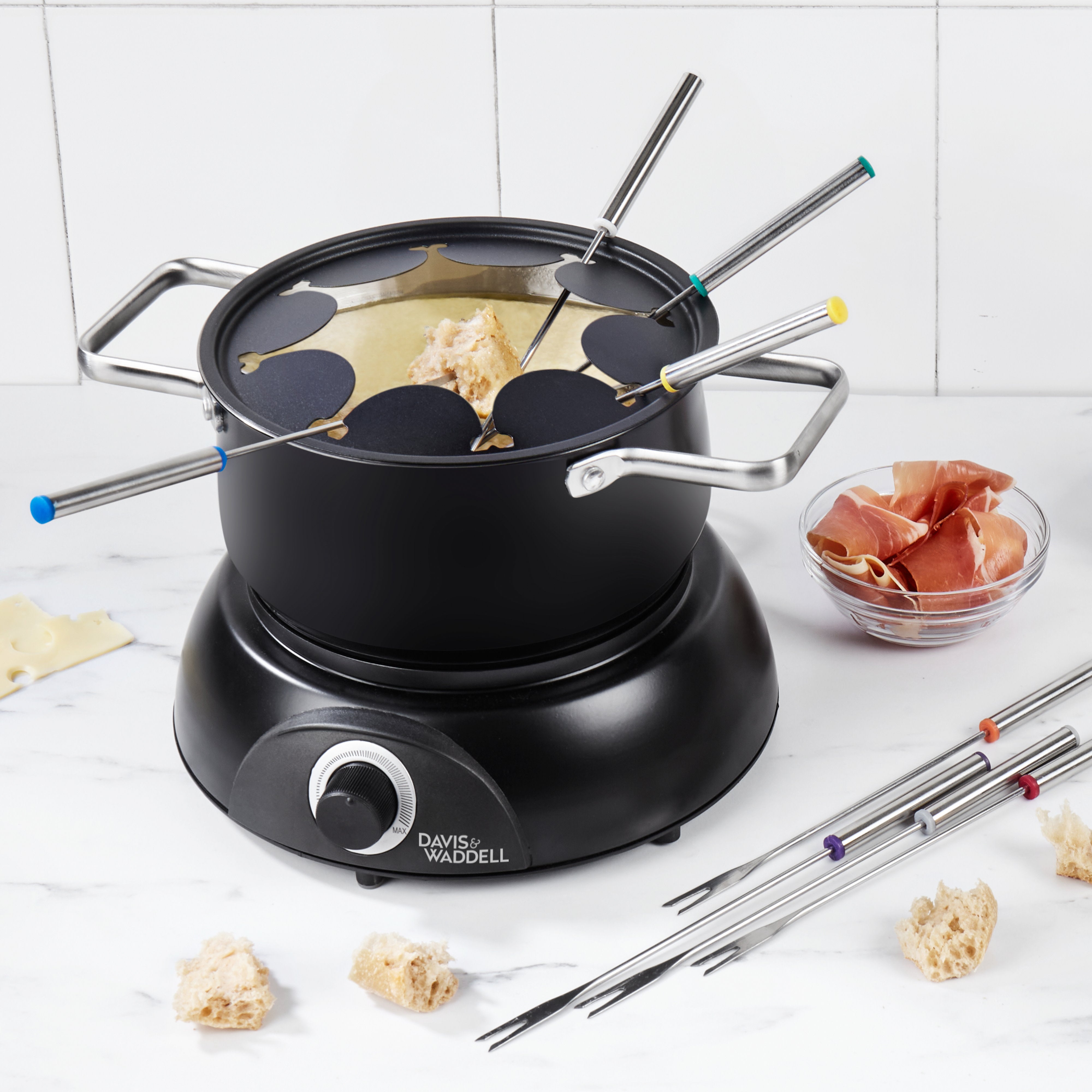 Davis & Waddell Electric Fondue 11 Piece Set Matte Black