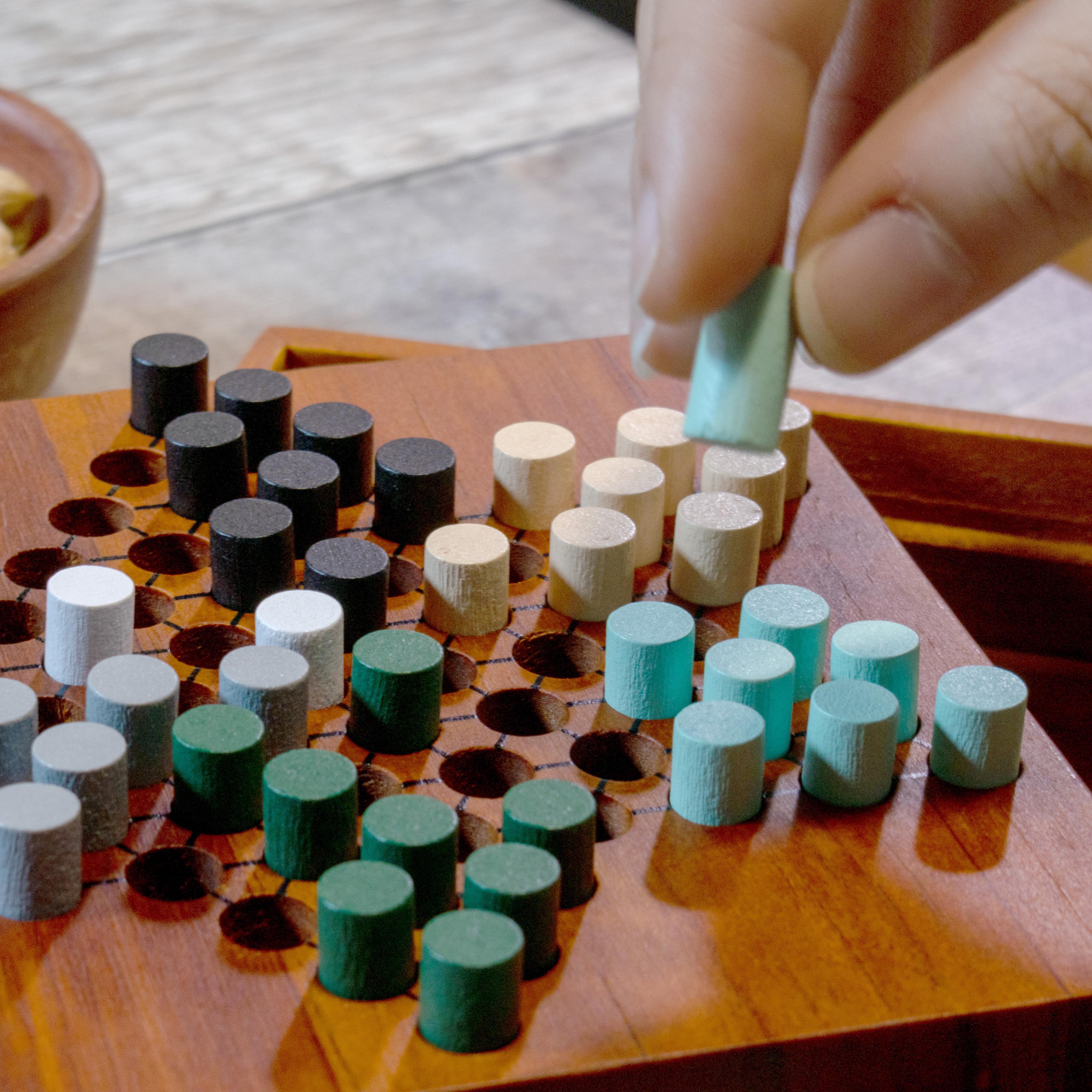 Luckies Iron & Glory Chinese Checkers