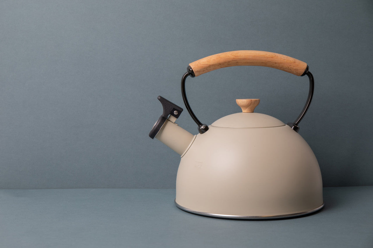 La Cafetière Whistling Kettle 1.6L (Latte)