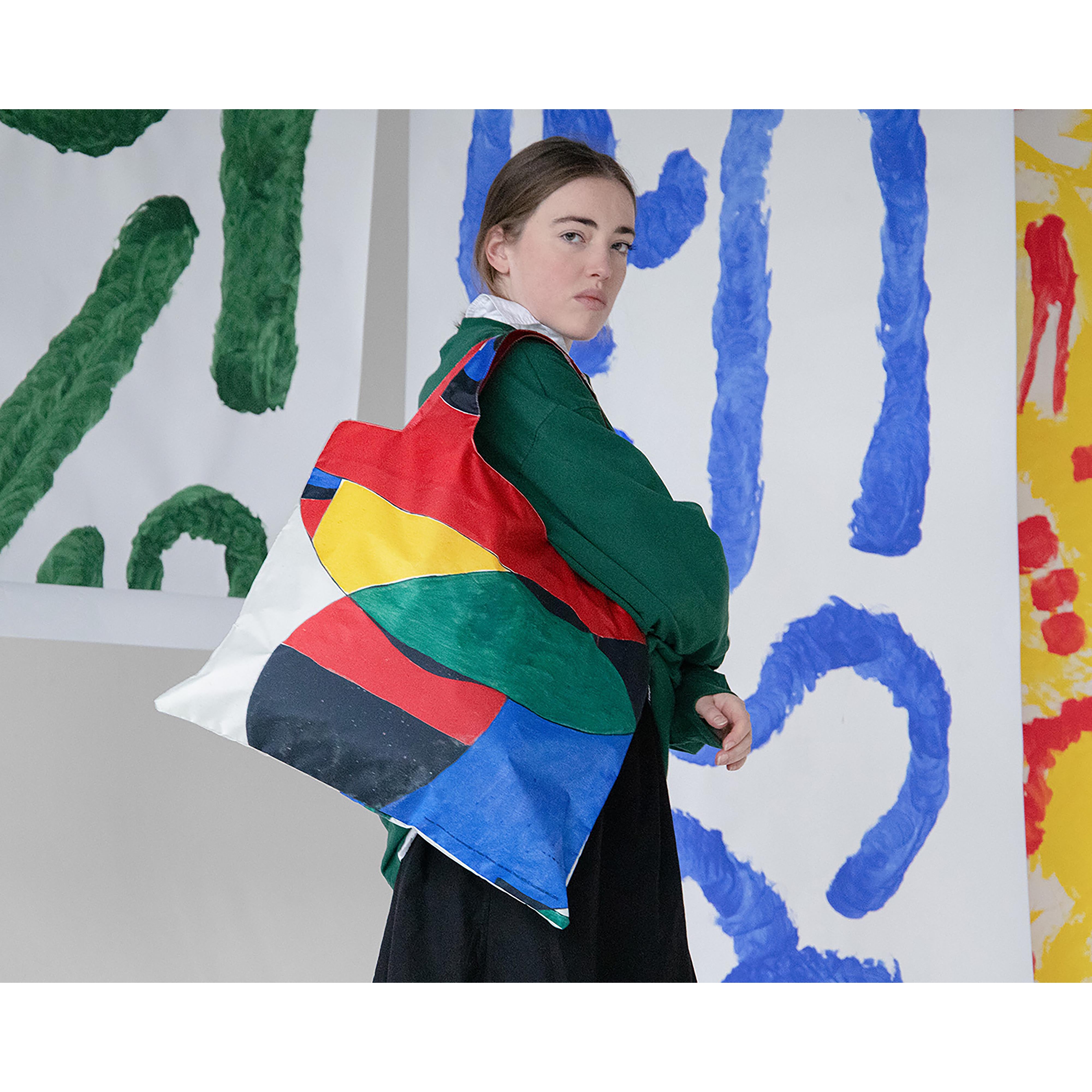 LOQI Miro Woman & Bird Tote Bag