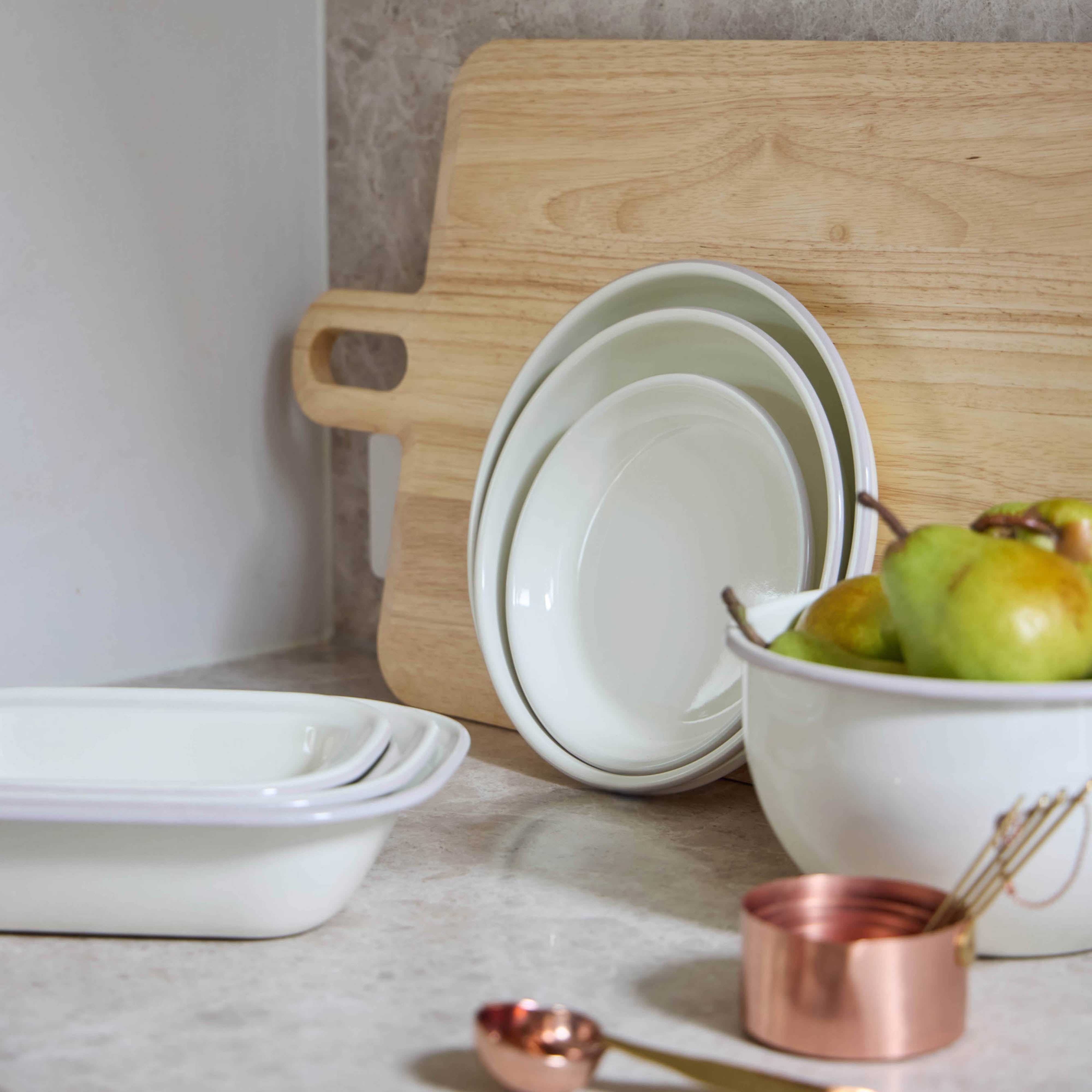 Davis & Waddell Daylesford Enamel Pie Dish Rectangle 3 Piece Set Cream