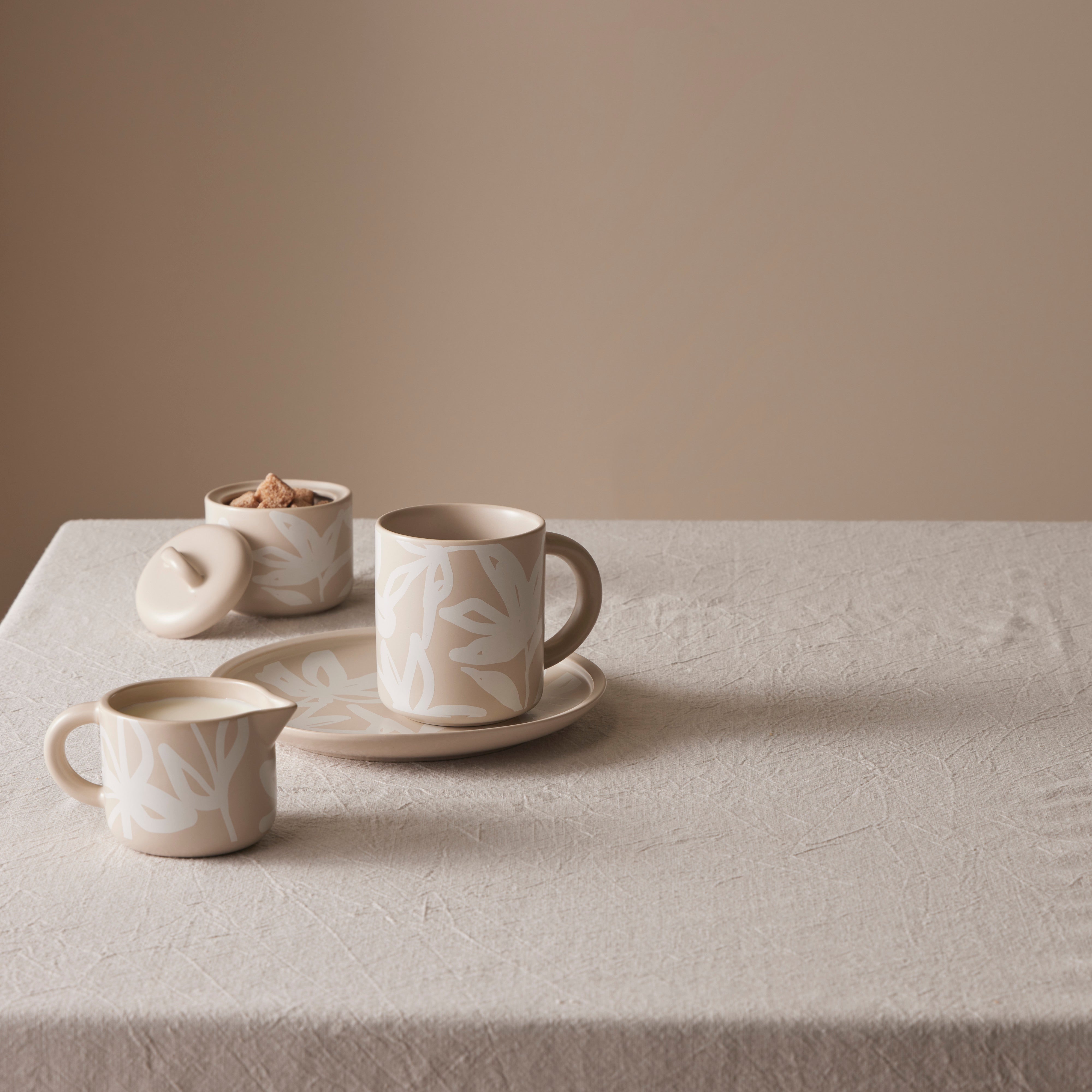 Leaf & Bean Freya Mug & Side Plate 2 Piece Set Oat & White