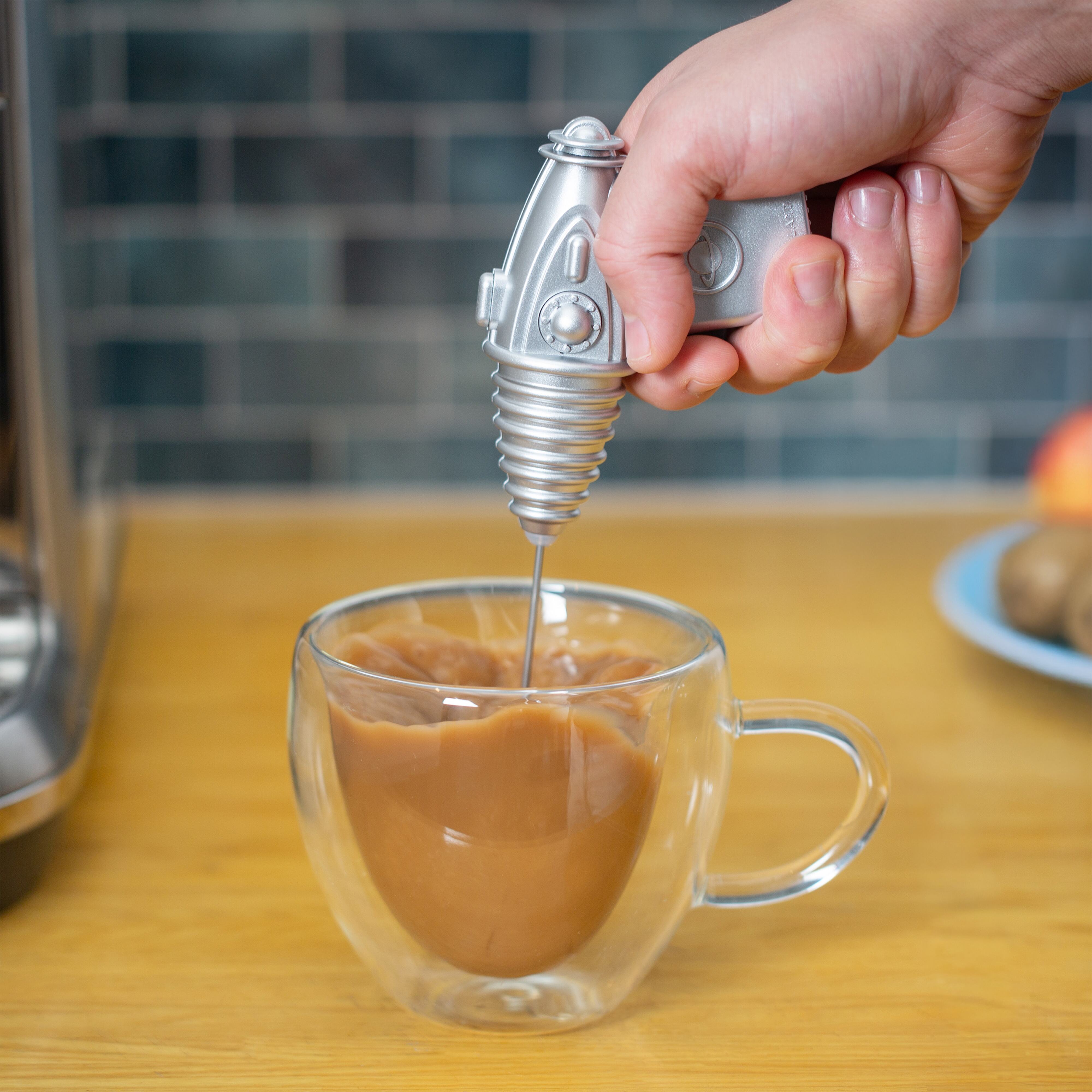 Kikkerland Space Gun Frother Silver