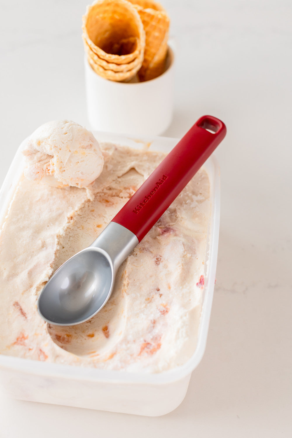 KitchenAid Ice Cream Scoop 21cm (Empire Red)