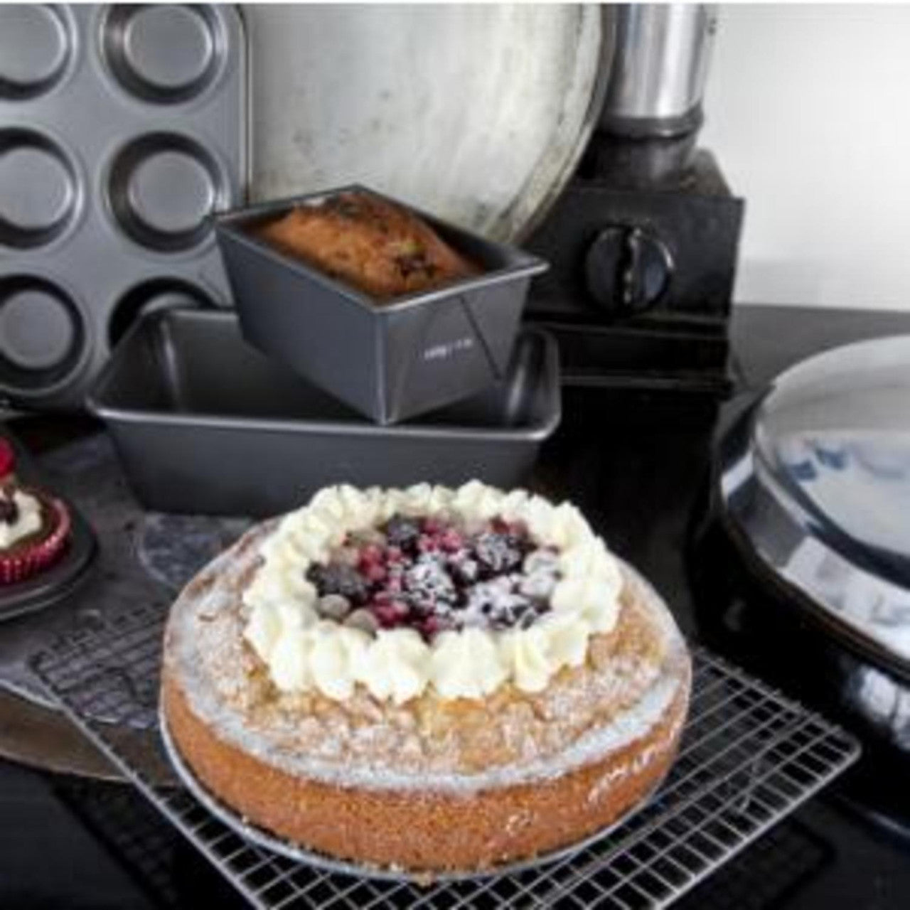 MasterClass Non Stick Cooling Tray 23 x 26cm