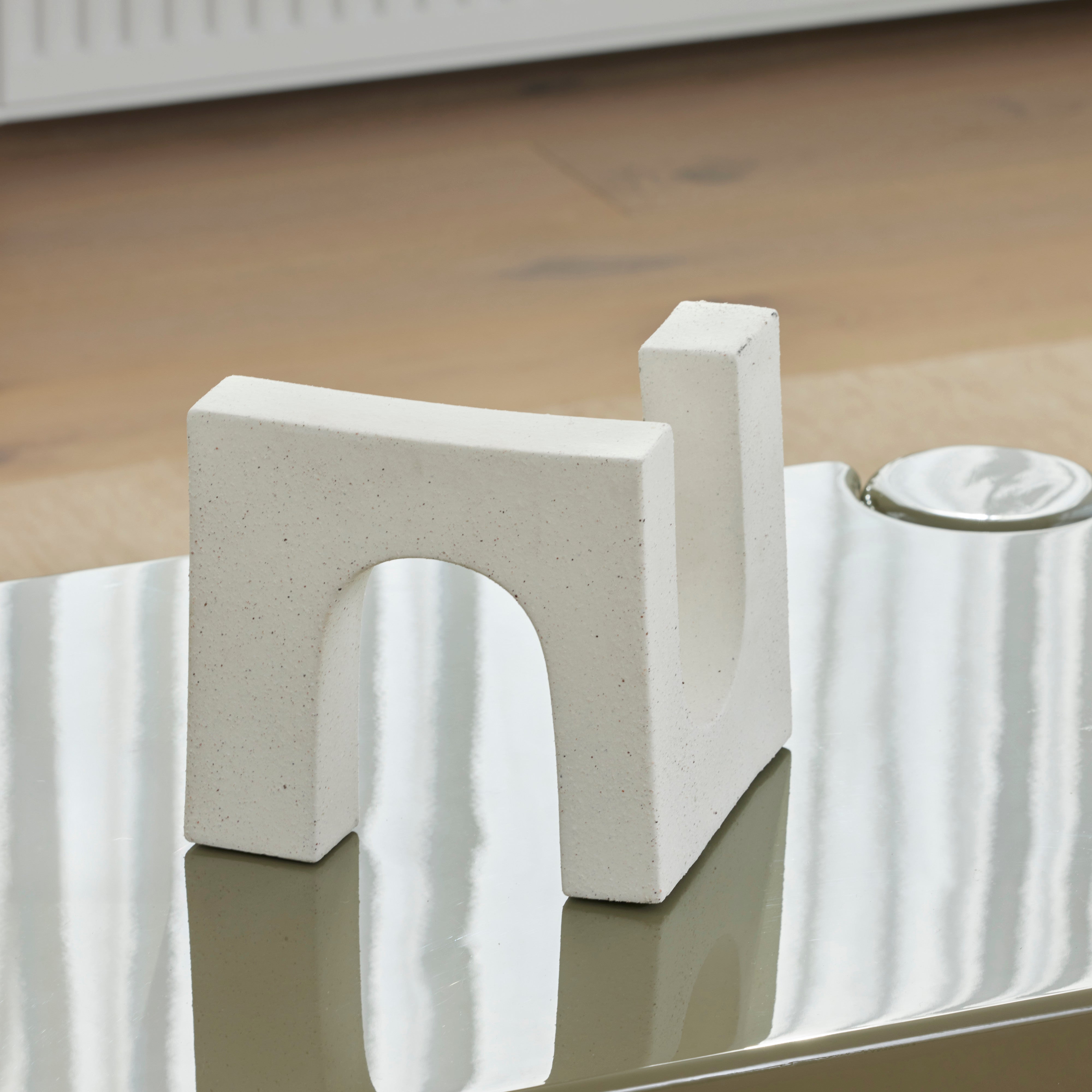 Amalfi Zeke Sculpture White