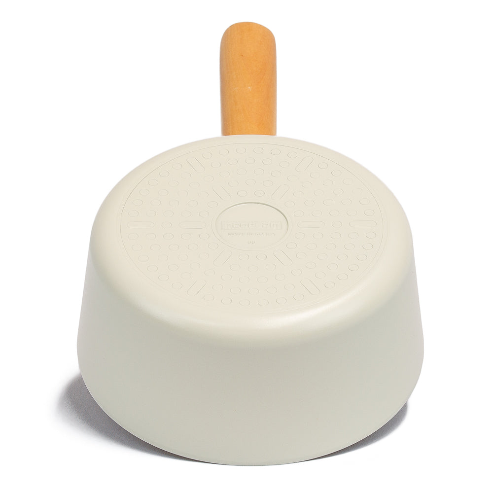 Neoflam Fika 18cm Saucepan Induction with Glass lid and silicon rim