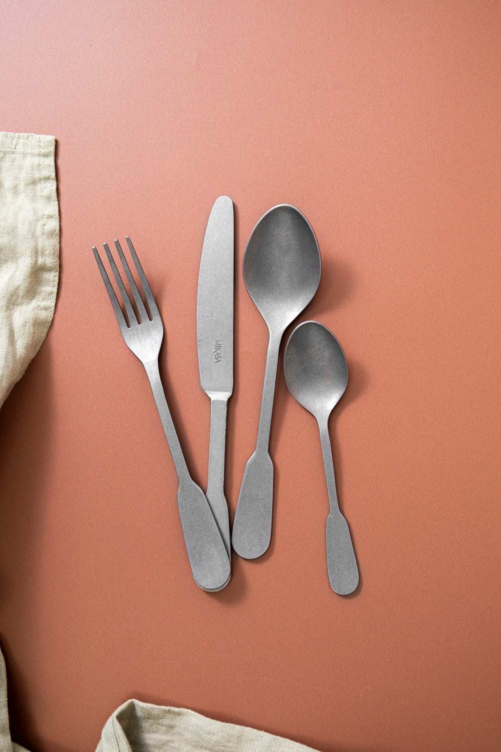 Mikasa Soho Antique Stainless Steel Cutlery Set 16 Piece