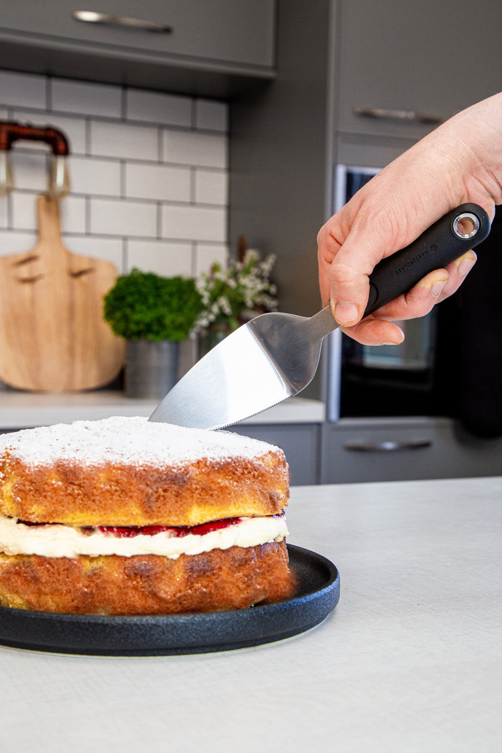 MasterClass Soft Grip Stainless Steel Cake Slicer