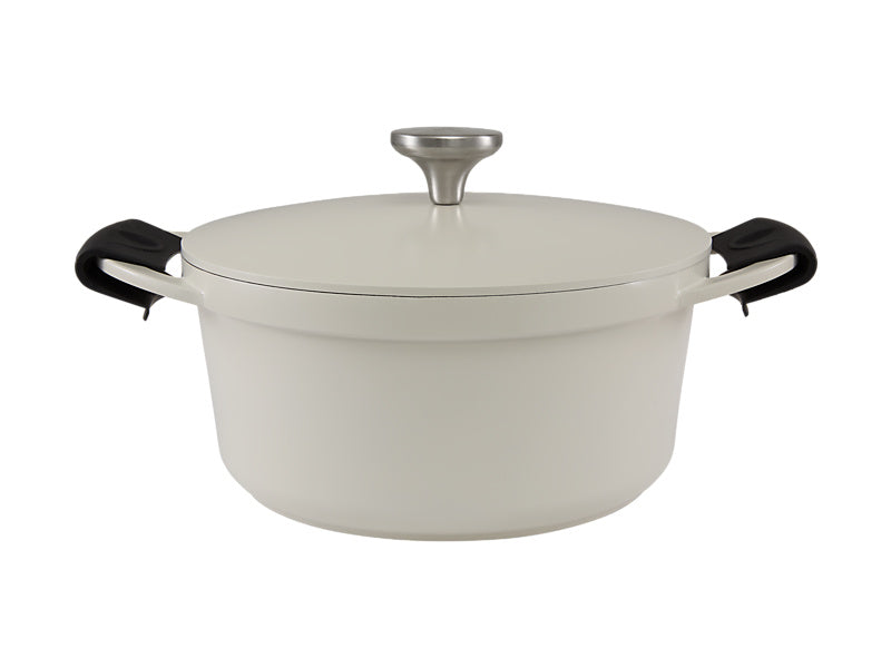 Maxwell & Williams Cast Lite Non-Stick Casserole 4.2L Black 24cm