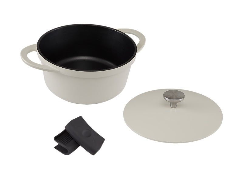 Maxwell & Williams Cast Lite Non-Stick Casserole 4.2L Cherry 24cm