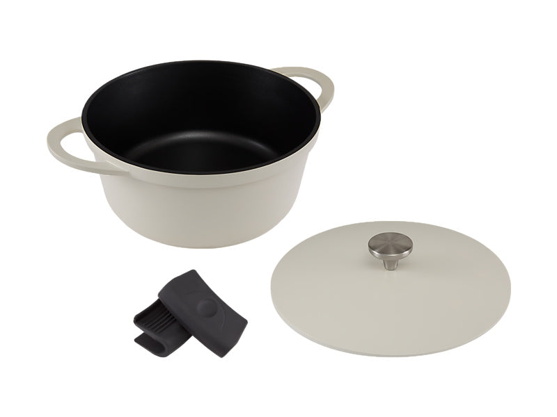 Maxwell & Williams Cast Lite Non-Stick Casserole 6.3L Cherry 28cm