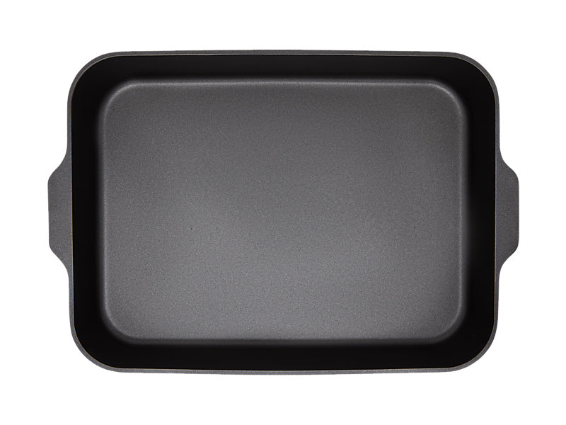 Maxwell & Williams Cast Lite Non-Stick Roaster Cherry 38 x 28.4 x 5.5cm