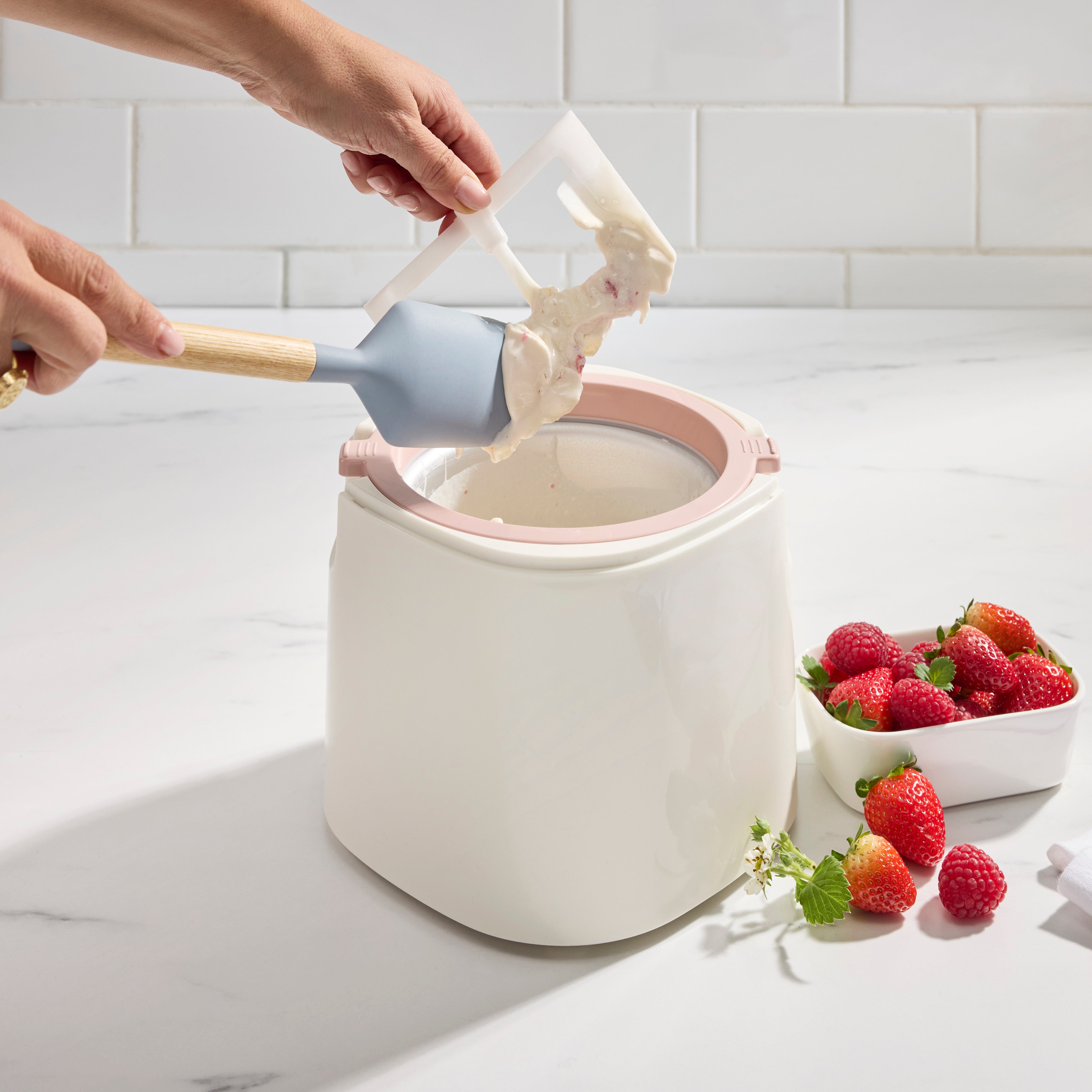 Davis & Waddell 1.4L Digital Ice Cream Maker Cream