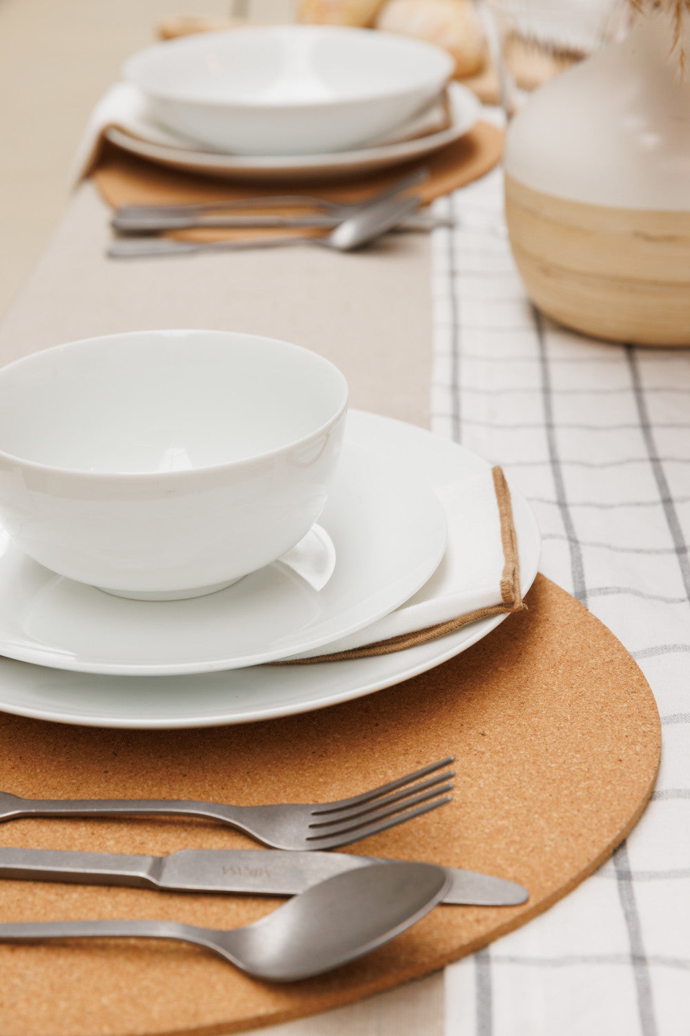 Mikasa Chalk Porcelain Side Plate Set 4 Piece 21cm (White)