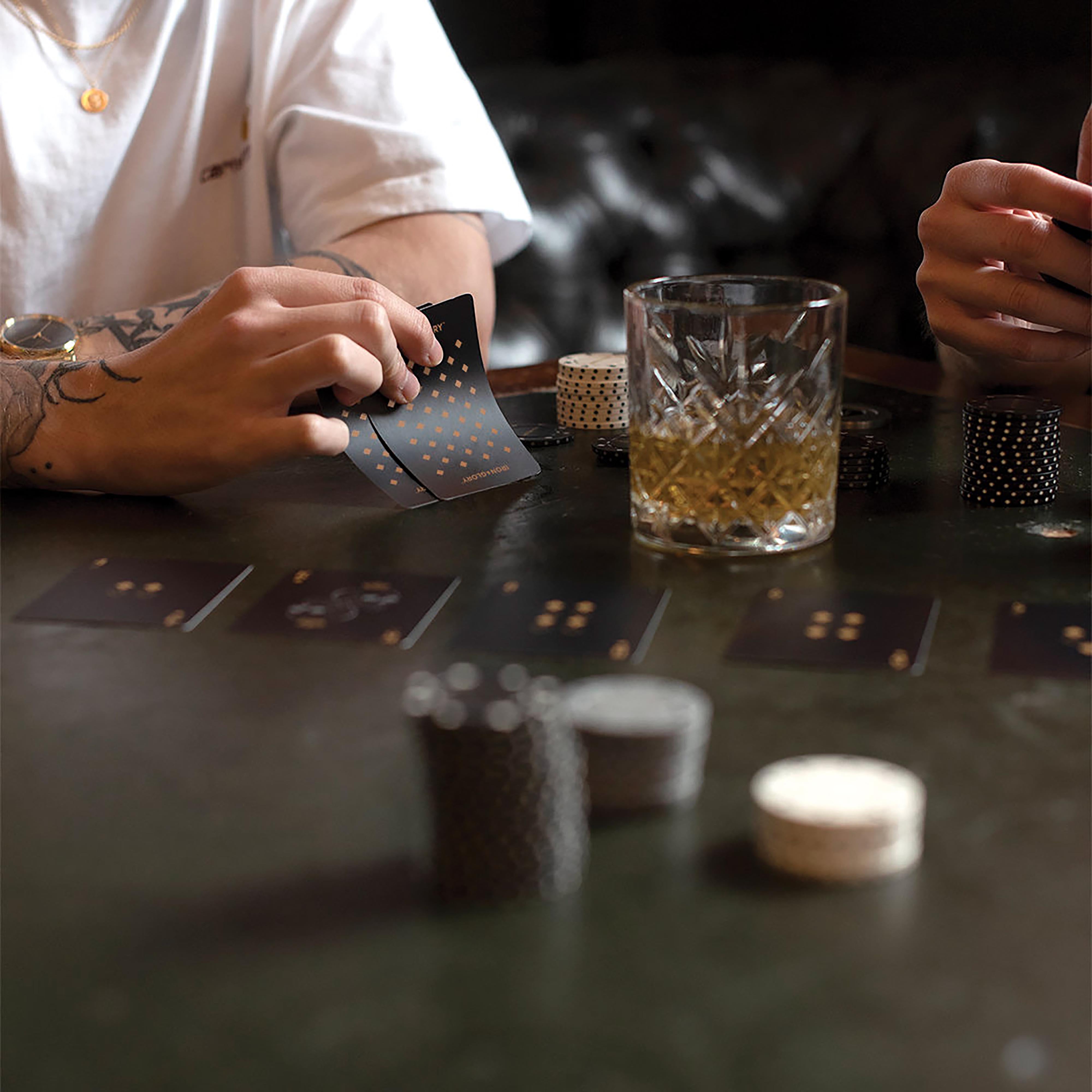Luckies Iron & Glory Dead Man's Hand Poker Set