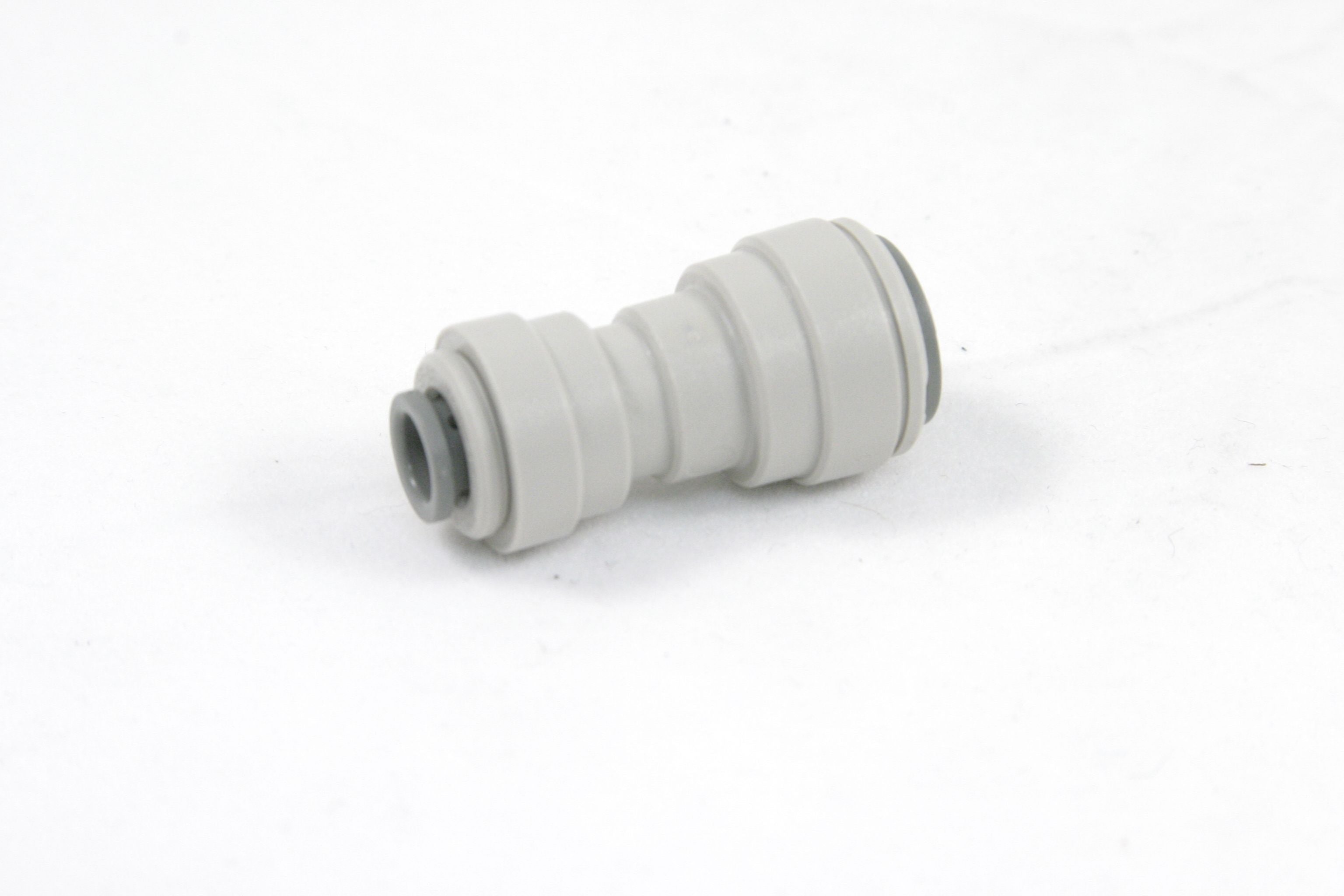 John Guest Straight Connector - 3/8" PF - 1/4" PF