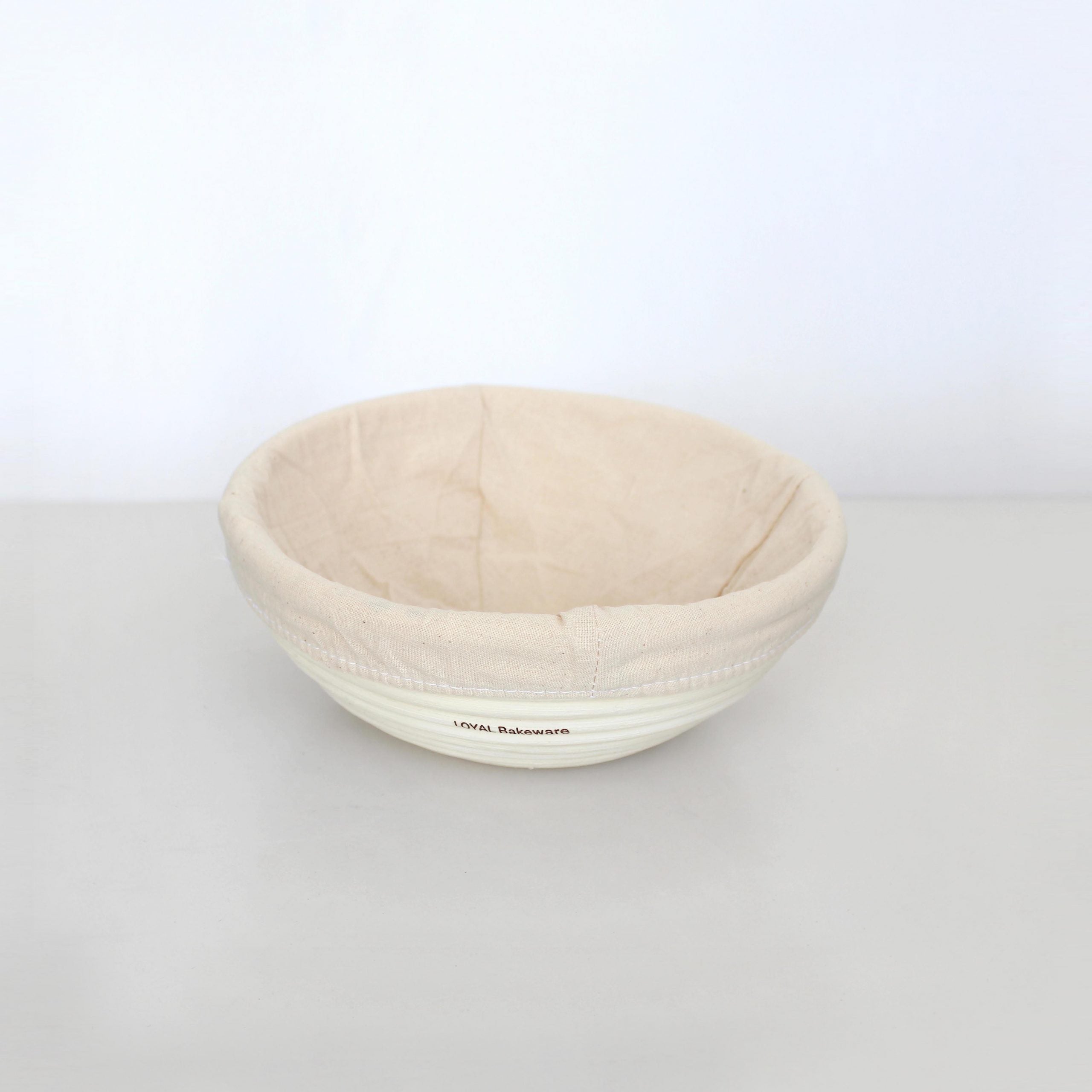 LOYAL Rattan Sourdough Banneton Proofing Basket with Liner - Round (18cm)