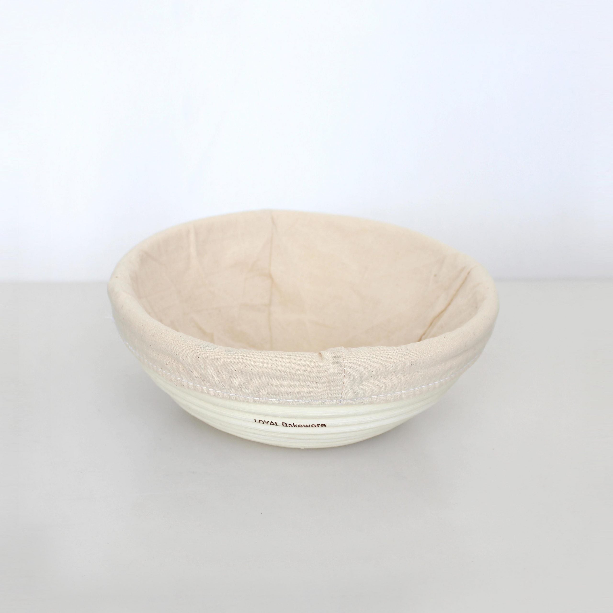 LOYAL Rattan Sourdough Banneton Proofing Basket with Liner - Round (20cm)