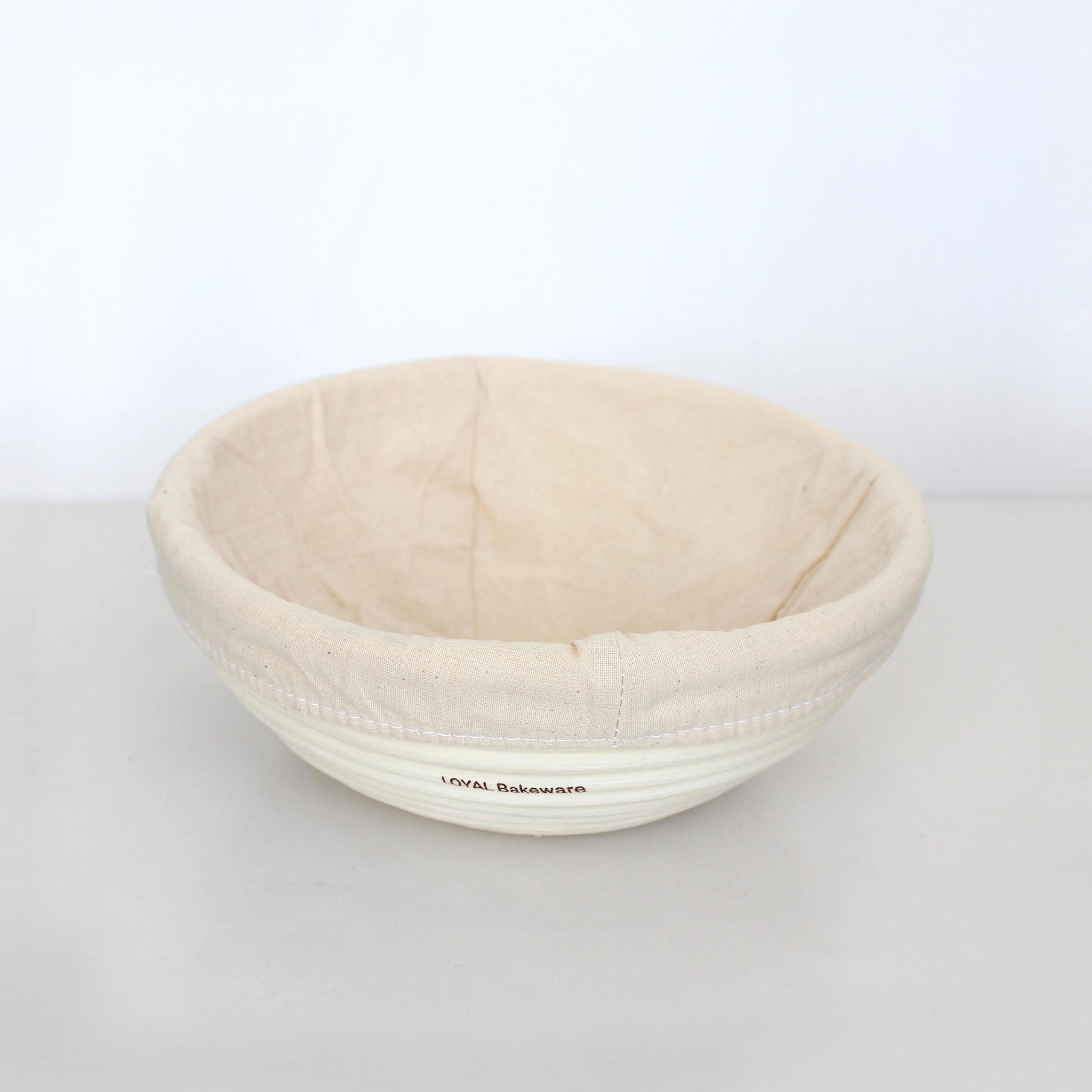 LOYAL Rattan Sourdough Banneton Proofing Basket with Liner - Round (23cm)