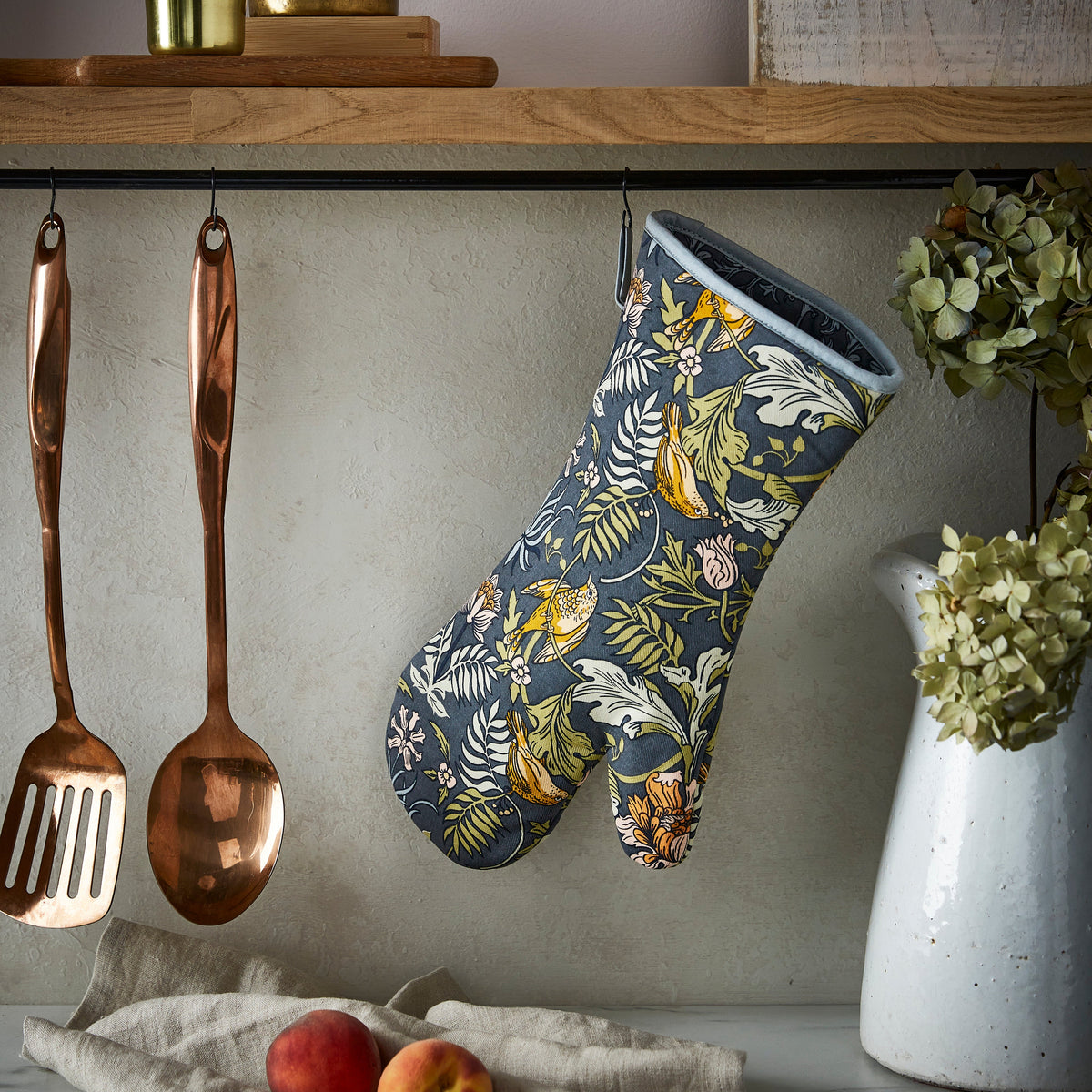 Ulster Weavers Finch & Flower Gauntlet Oven Glove Multi-Coloured