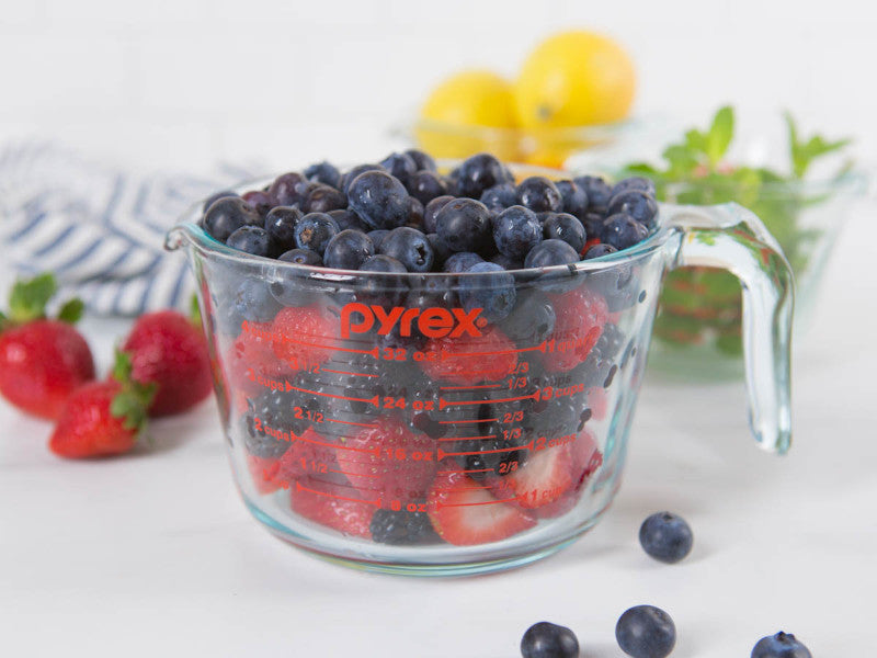 Pyrex Measure Jug (946mL)