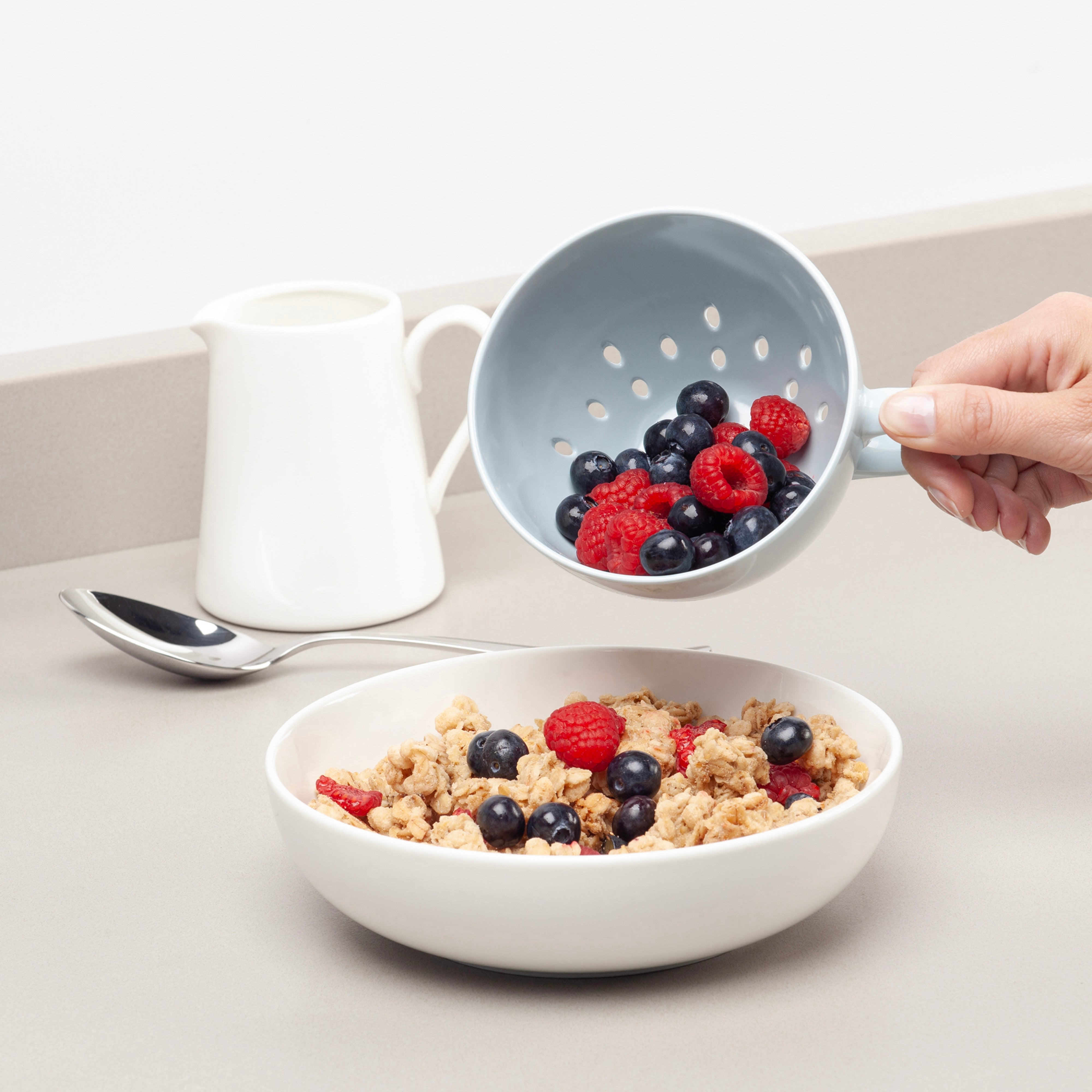 Zeal Keep It Handy Berry Colander Blue