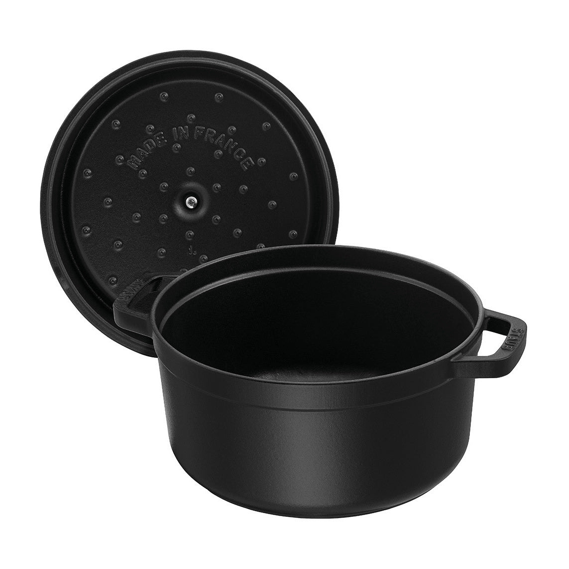 Staub Round Cocotte - 24cm Black