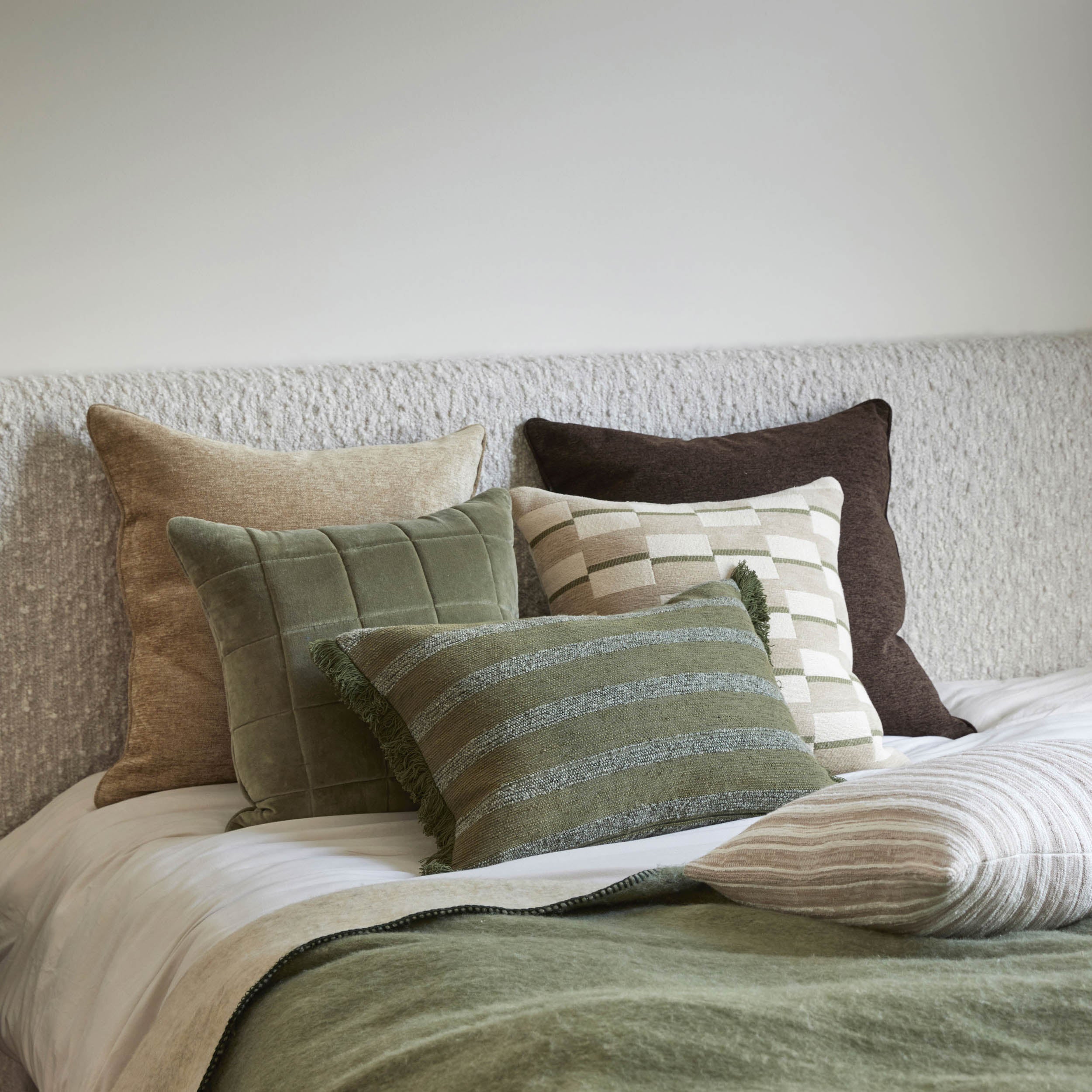 Amalfi Ember Cushion Natural & White