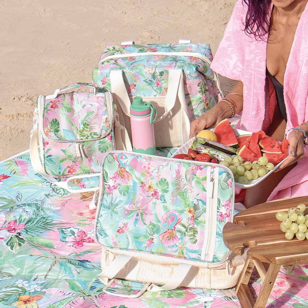 Annabel Trends Picnic Make & Take Bag Rattan Detail Blue Oasis
