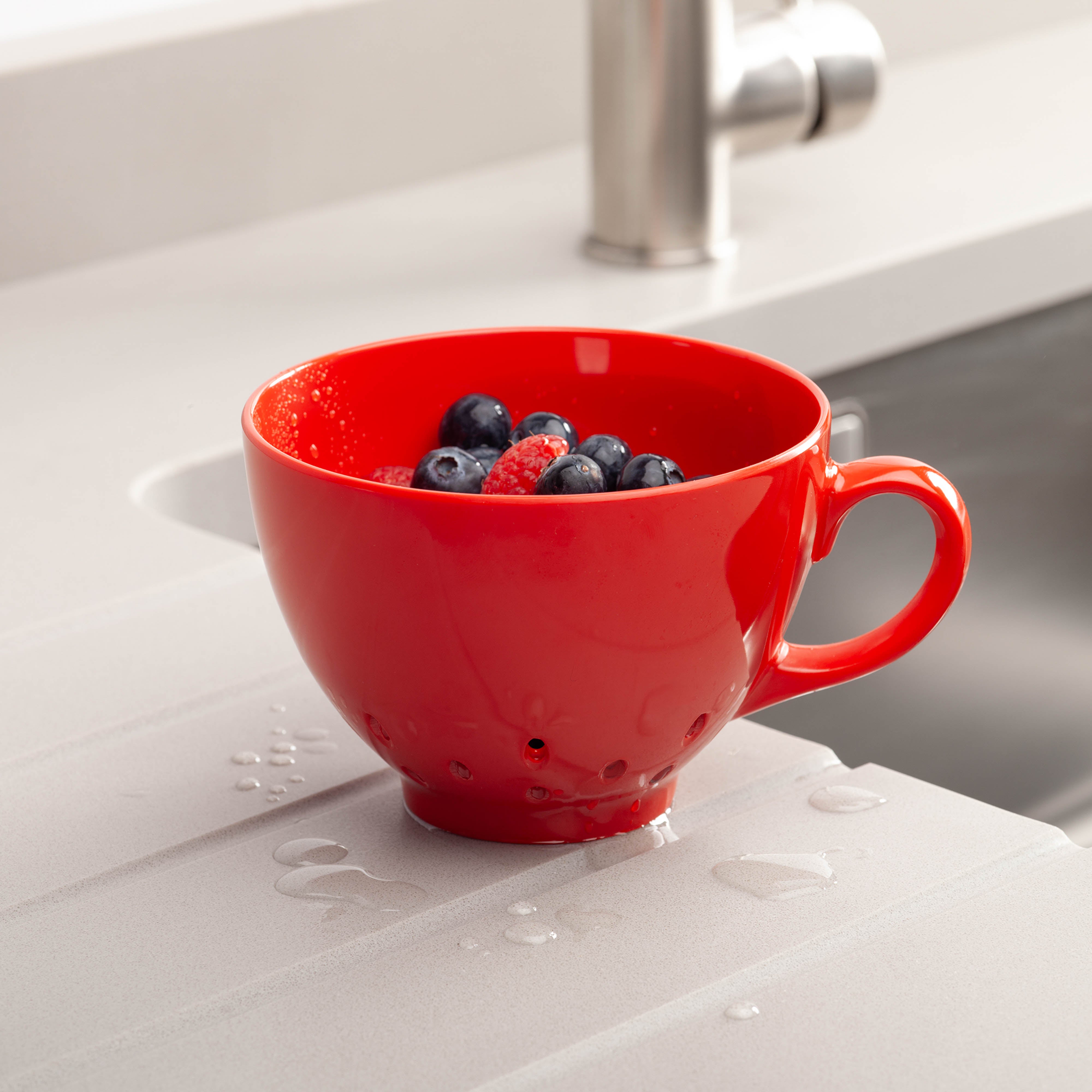 Zeal Keep It Handy Berry Colander Red