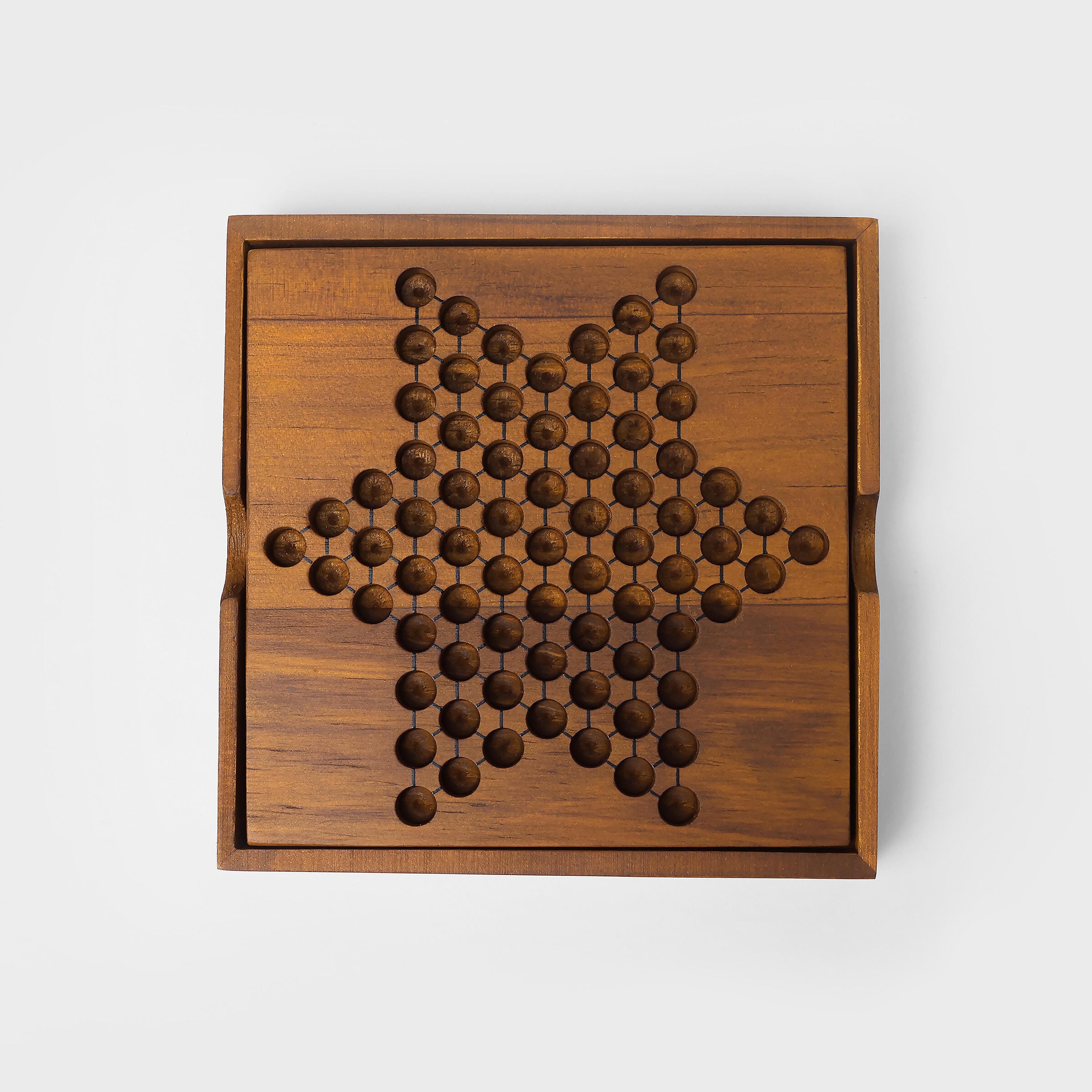 Luckies Iron & Glory Chinese Checkers