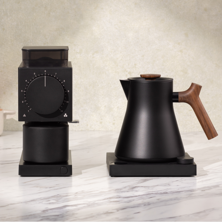 Fellow Corvo EKG Pro Electric Kettle (Matte Black & Walnut)