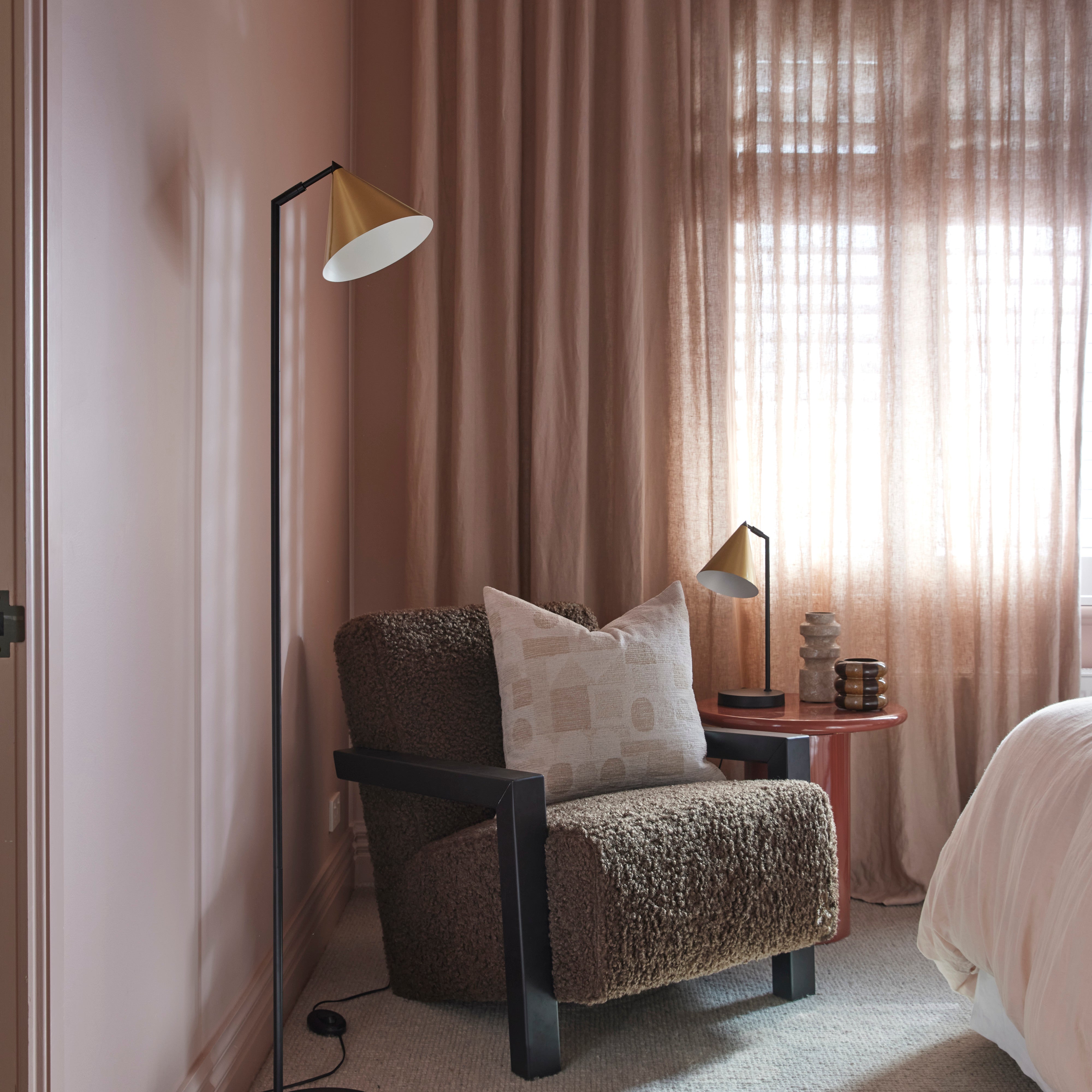Amalfi Hamlet Table Lamp Brass & Black