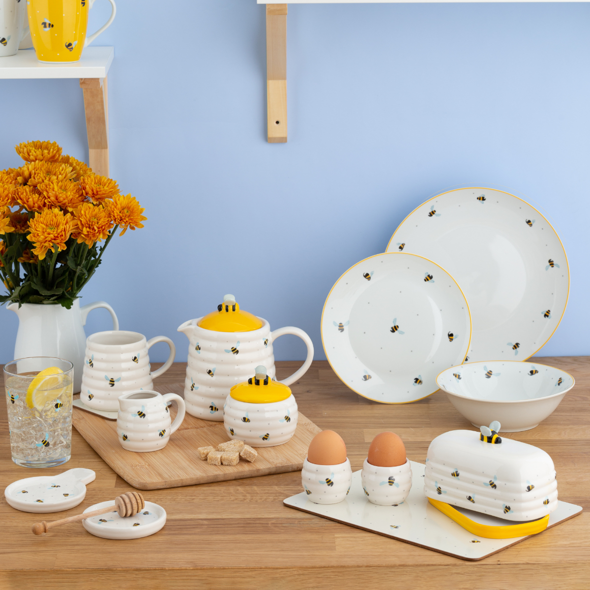 P&K Sweet Bee Egg Cup Set