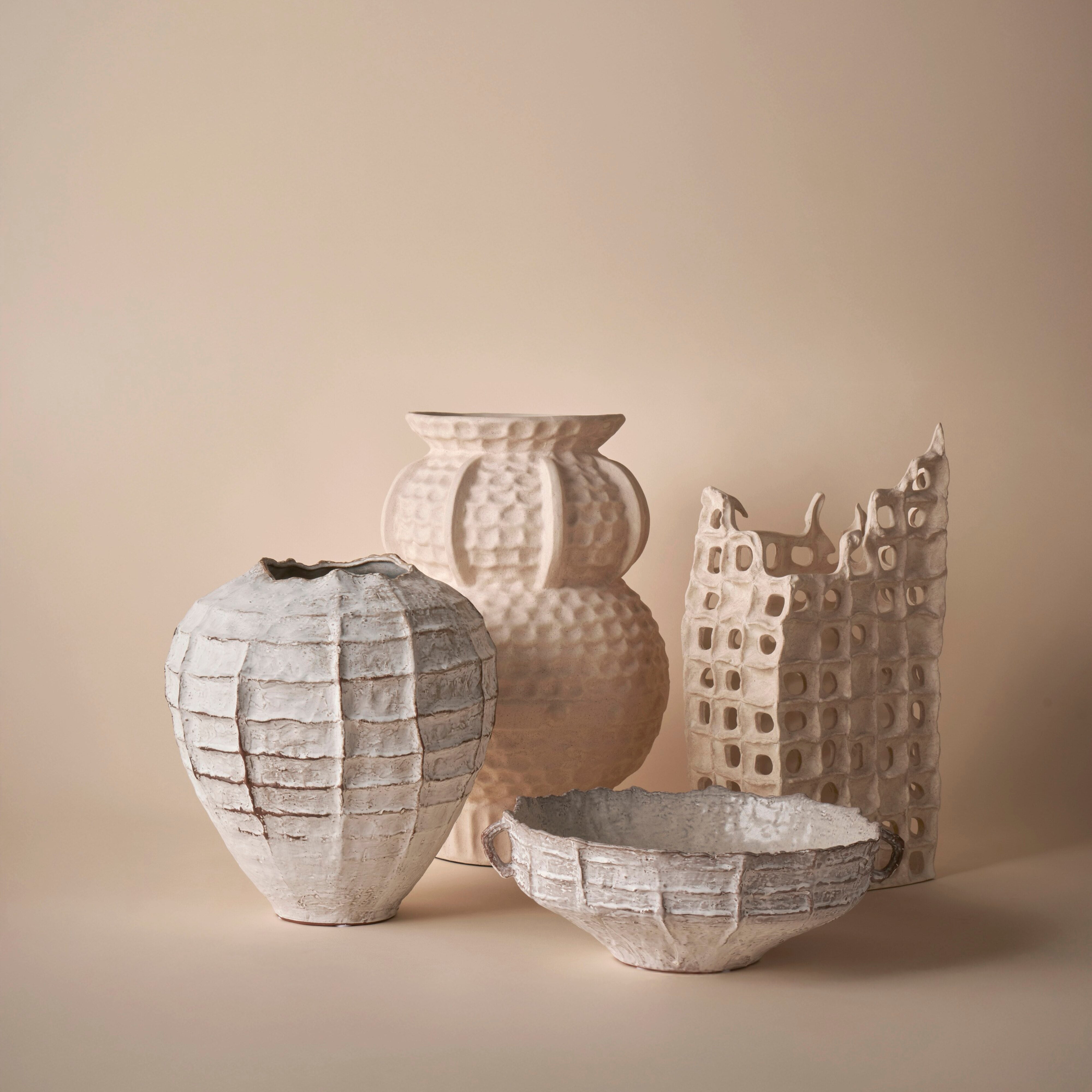 Grand Designs Rio Vase Off White