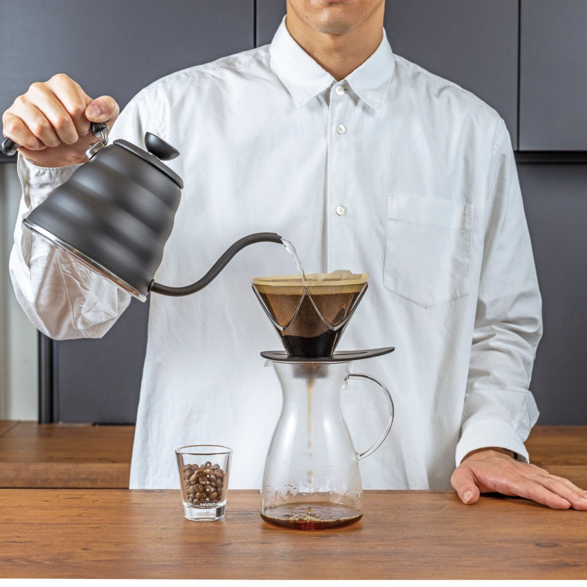 Hario V60 One Pour Dripper Mugen - Clear Black