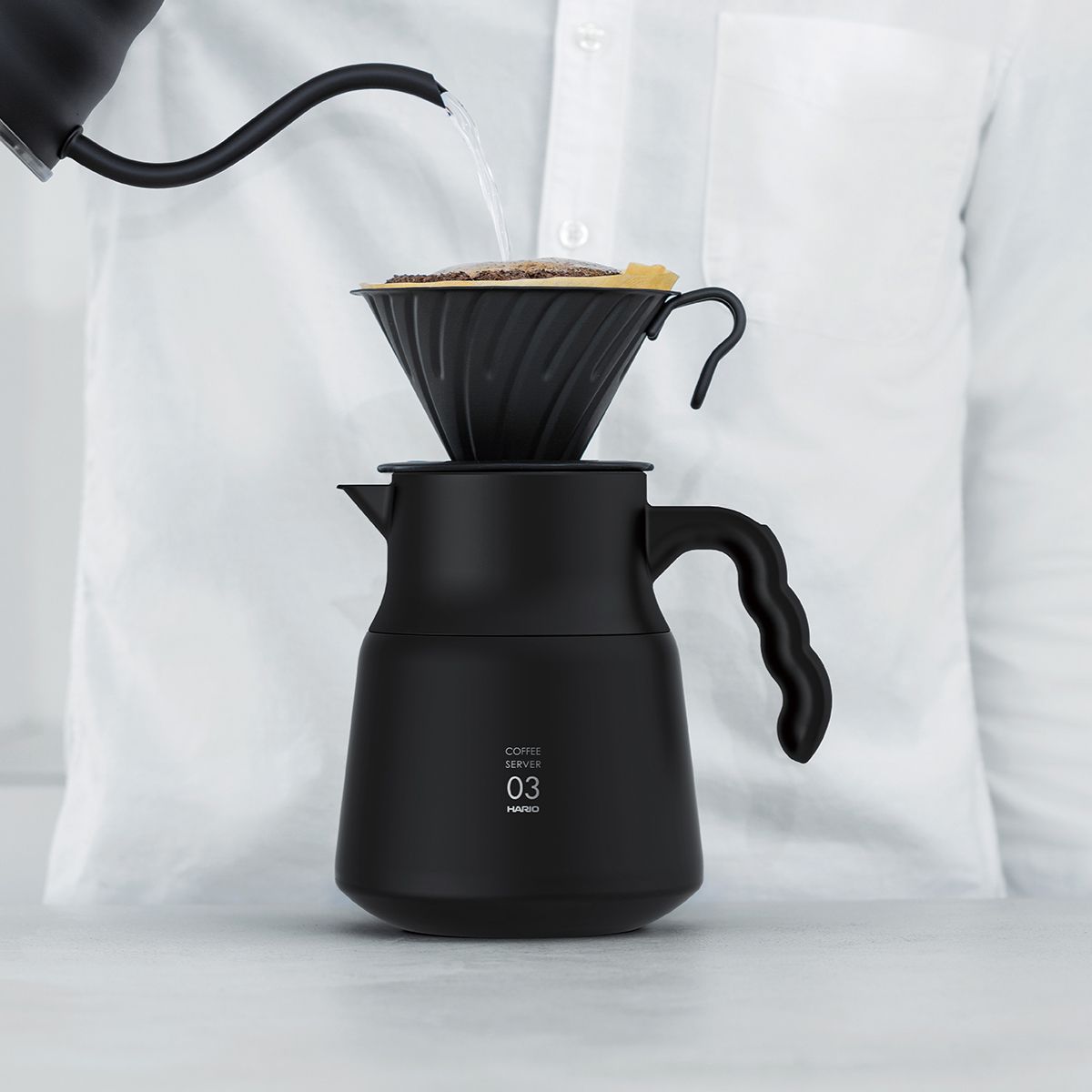 Hario V60 Insulated Stainless Steel Server Plus 800ml - Black
