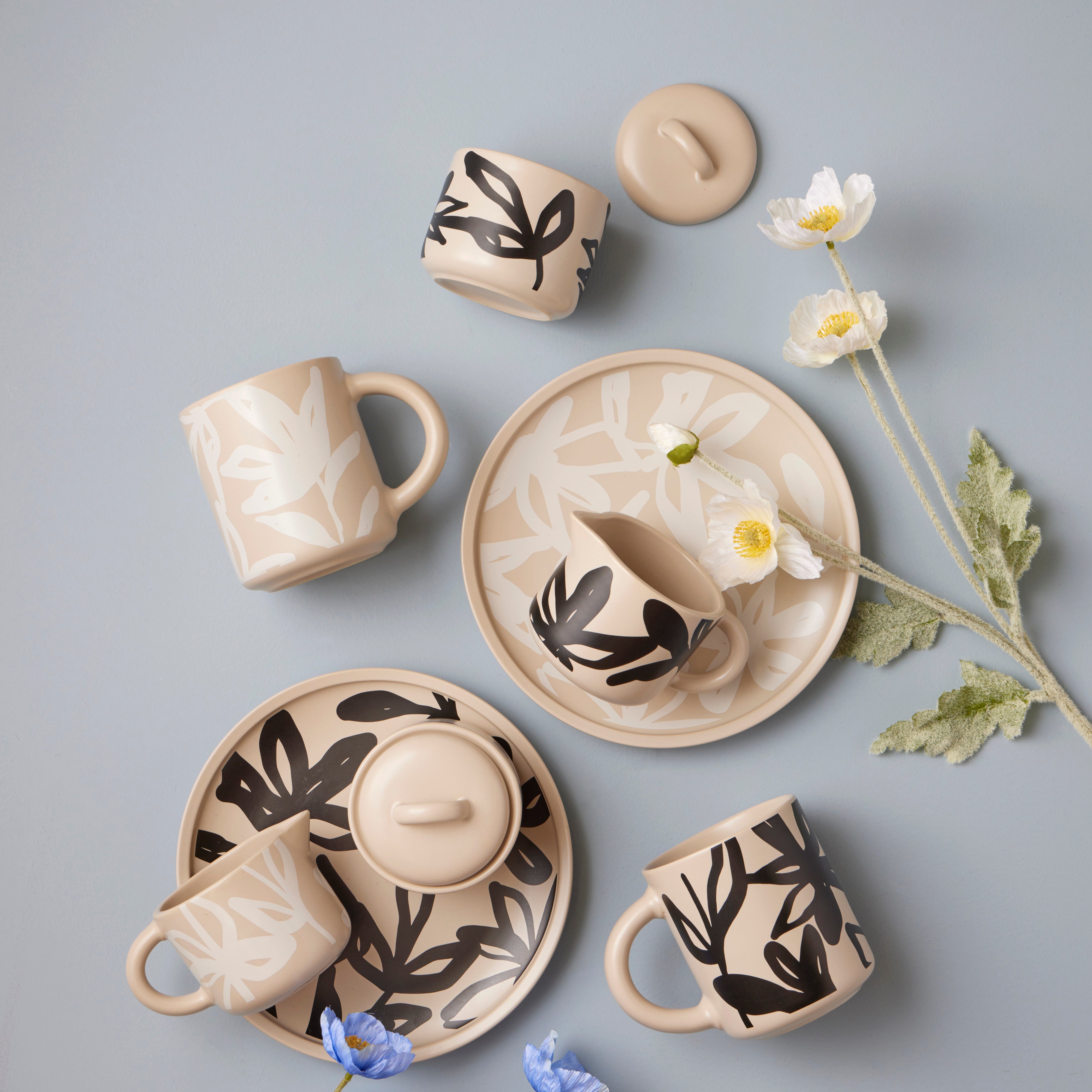 Leaf & Bean Freya Mug & Side Plate 2 Piece Set Oat & White